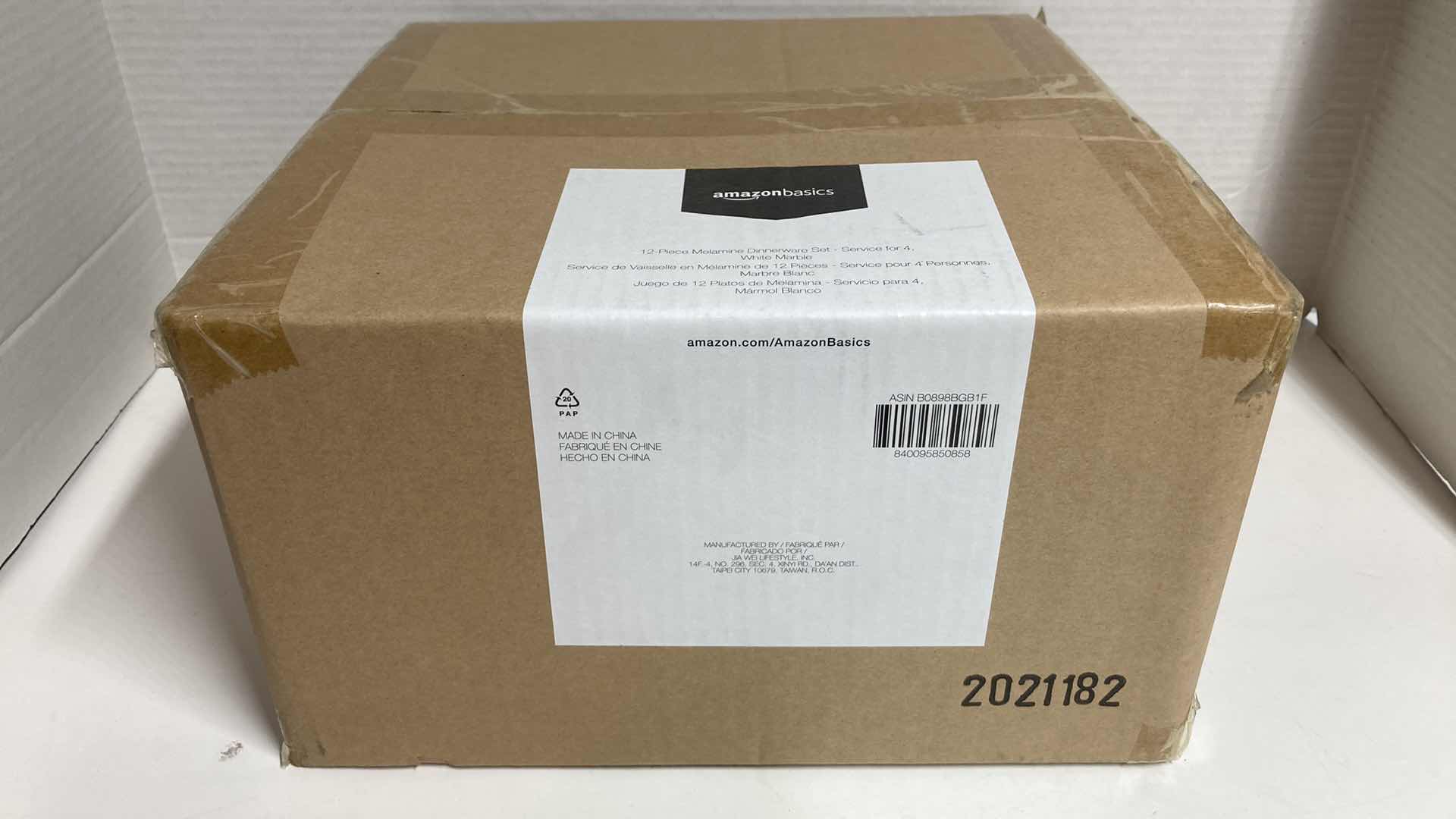 Photo 1 of NEW AMAZON BASICS WHITE MARBLE FINISH MELAMINE PLASTIC DINNERWARE 12PC SET