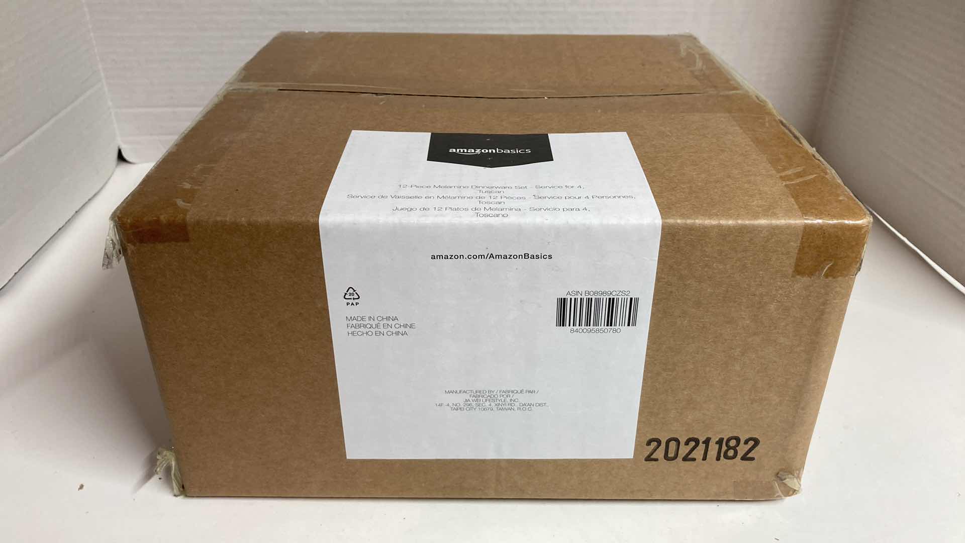 Photo 1 of NEW AMAZON BASICS TUSCAN FINISH MELAMINE PLASTIC DINNERWARE 12PC SET