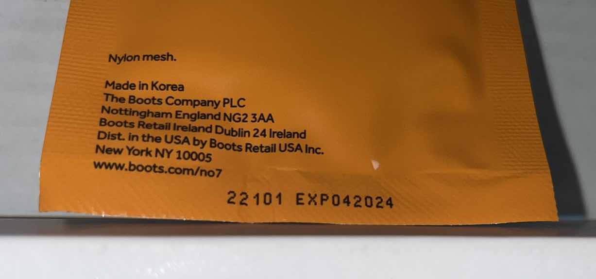 Photo 1 of 30NEW NO 7 RADIANCE 4-PC COLLECTION GIFT SET