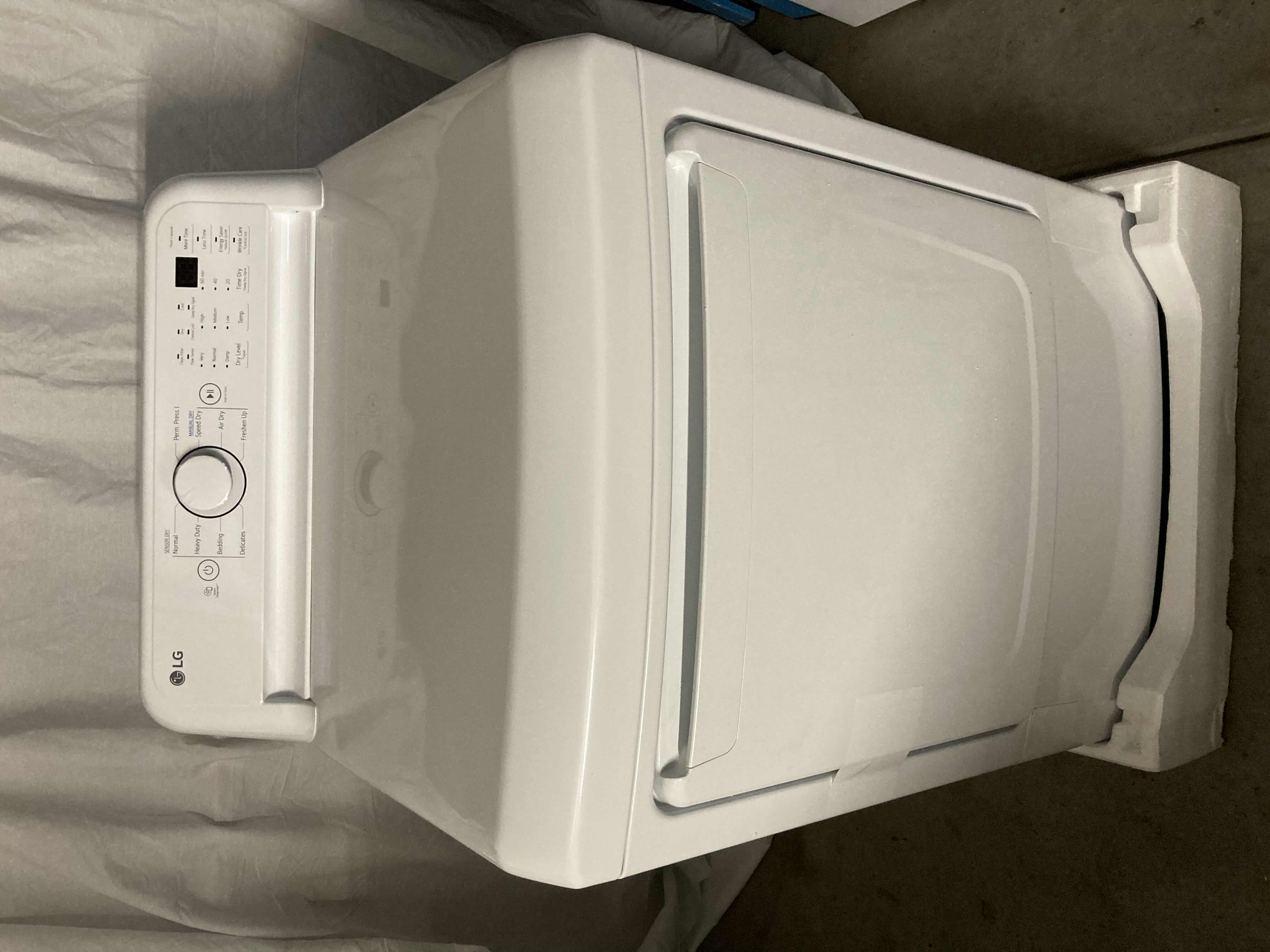 Photo 1 of LG ELECTRIC ULTRA LARGE CAPACITY SENSOR TECHNOLOGY DRYER MODEL DLE7000W 7.3CU.FT.