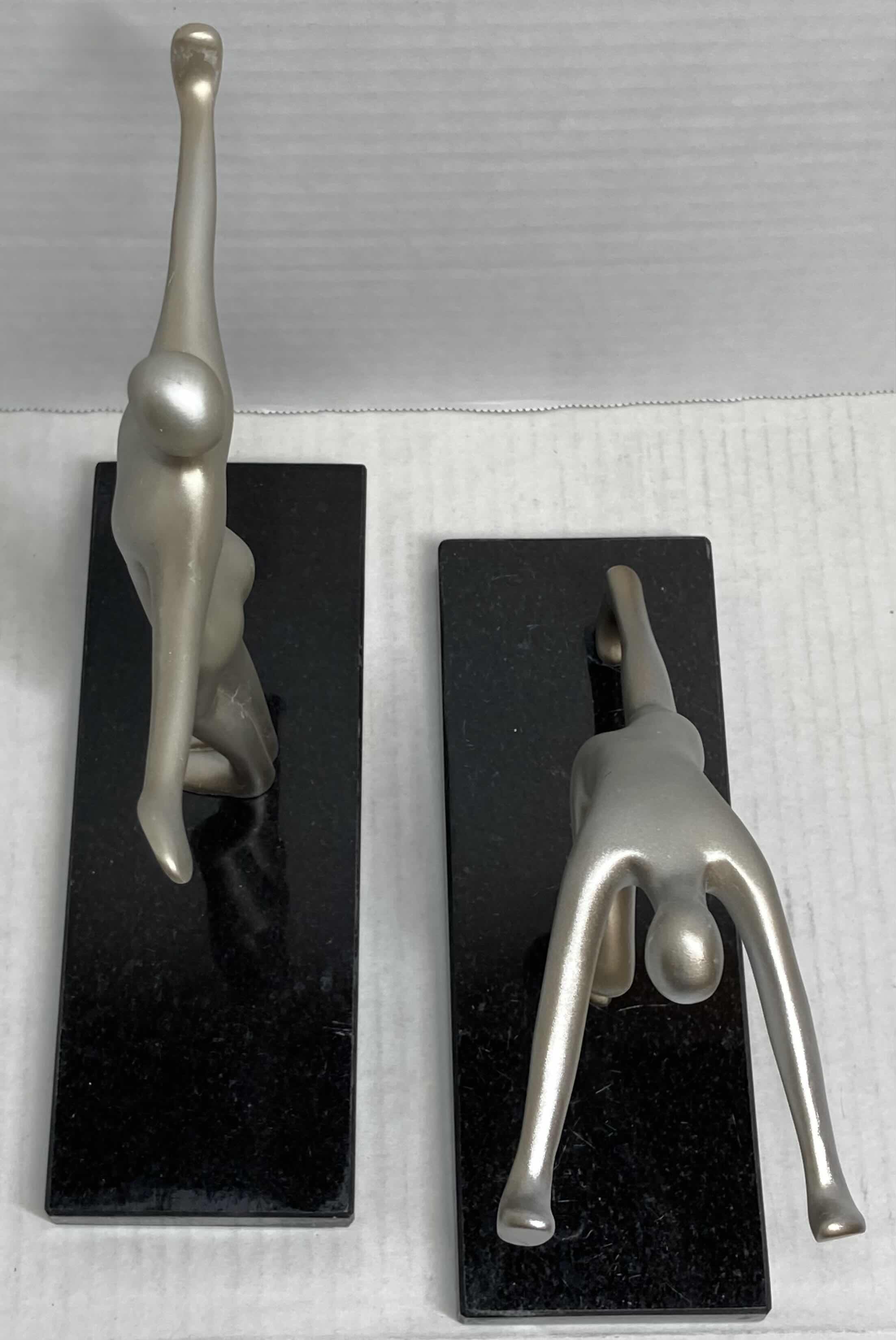 Photo 1 of NEW METALLIC FINISH RESIN FIGURE W POLISHED BLACK STONE BASE BOOK ENDS 8” X 9”