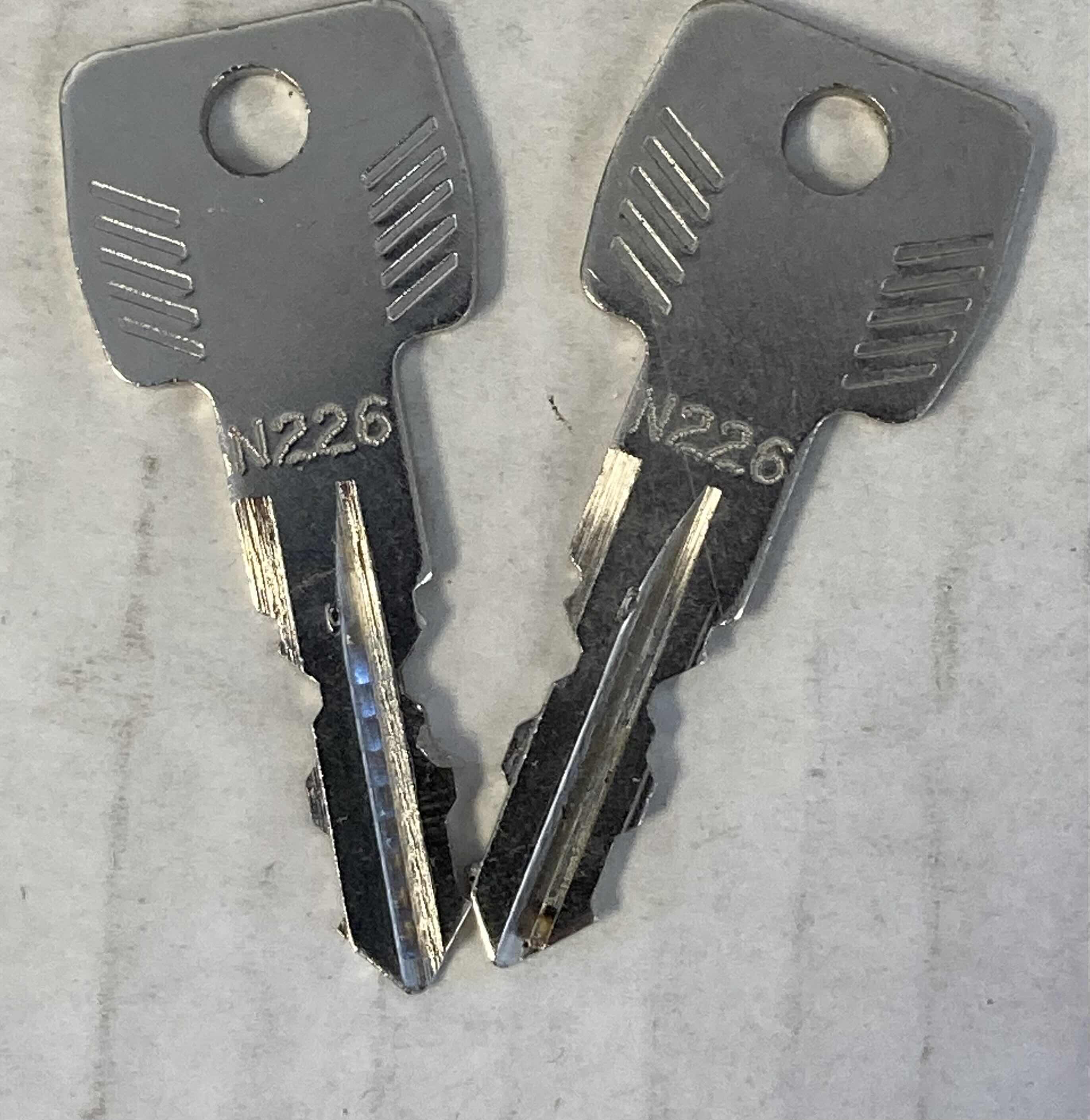 Photo 1 of THULE REPLACEMENT KEYS-
N216 (2), N217 (1), N223 (1),
N225 (1), N226 (2), N230 (1),
N239 (1), R001 (2)