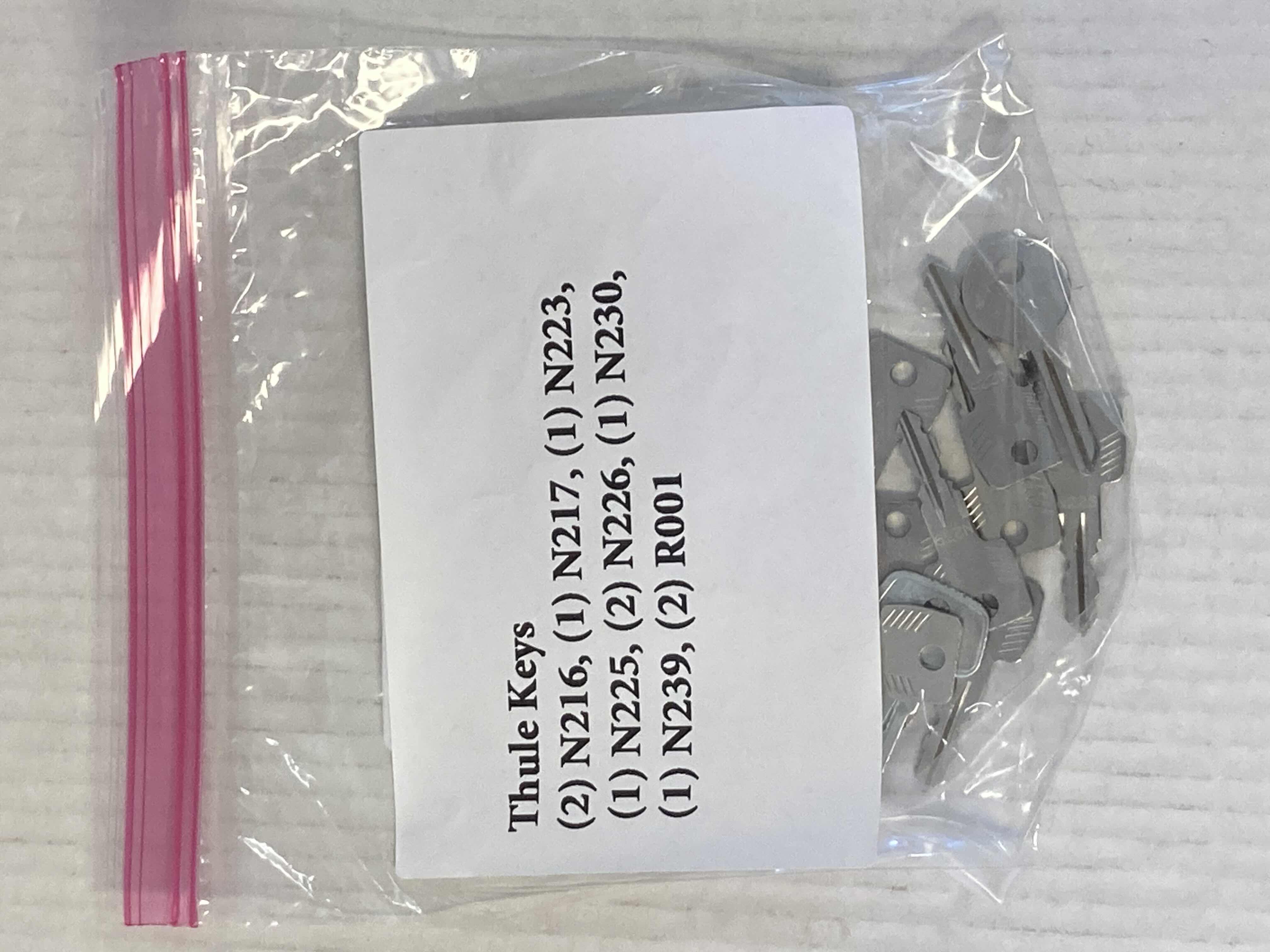 Photo 1 of THULE REPLACEMENT KEYS-
N216 (2), N217 (1), N223 (1),
N225 (1), N226 (2), N230 (1),
N239 (1), R001 (2)