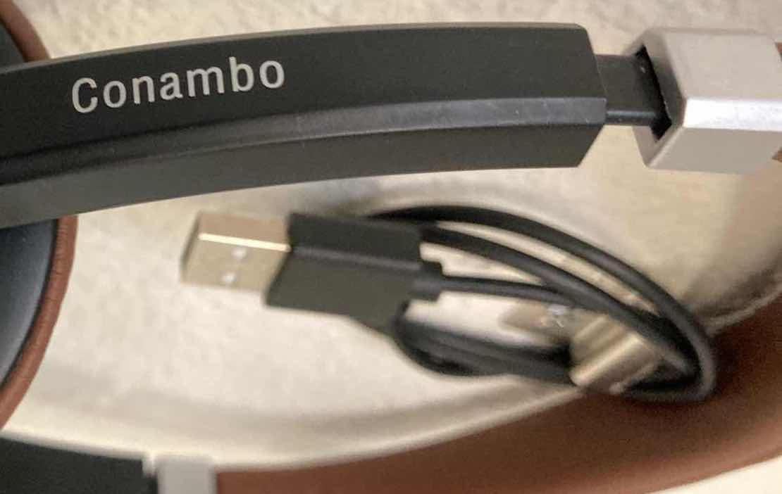 Photo 6 of CONAMBO HEADPHONES W MIC & CHARGER