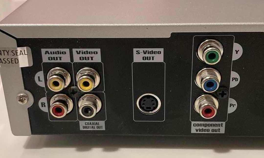 Photo 1 of DAEWOO DVD PLAYER MODEL DVD-5800