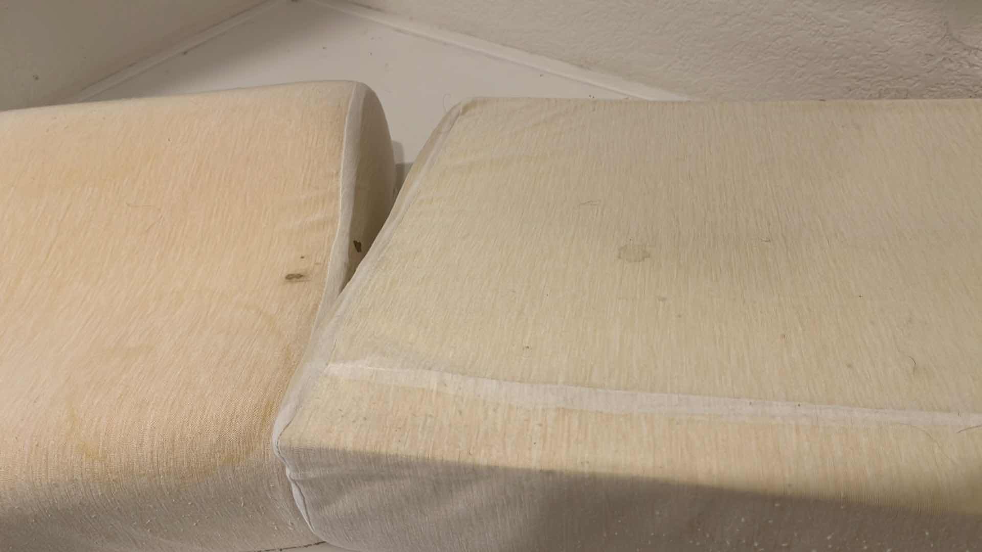 Photo 1 of PILLOWTEX PILLOWS (2) & MEMORY FOAM PILLOWS (2)