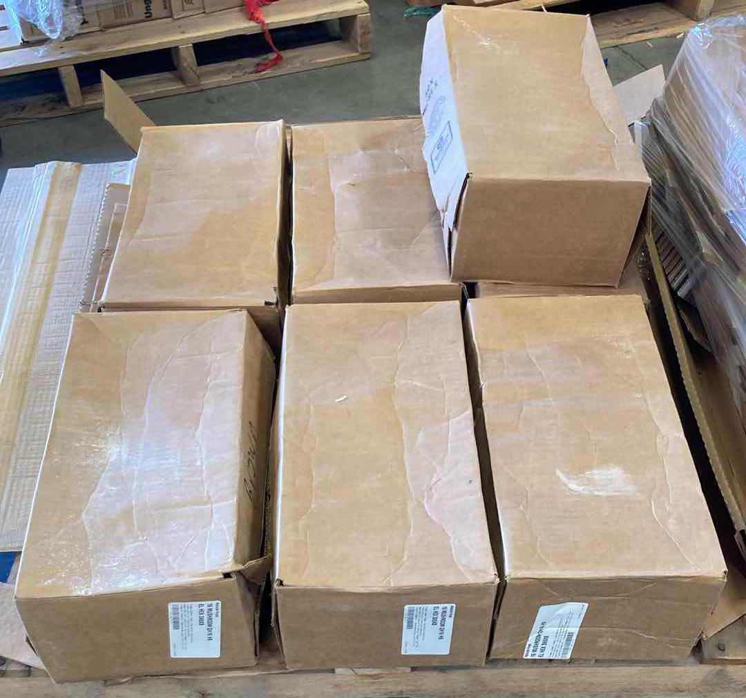 Photo 1 of DALTILE NATURAL HUES MUSHROOM FINISH CERAMIC TILE 3” X 6” X 8” (APPROX 48PC PER CASE/6CASES APPROX 288PCS TOTAL)