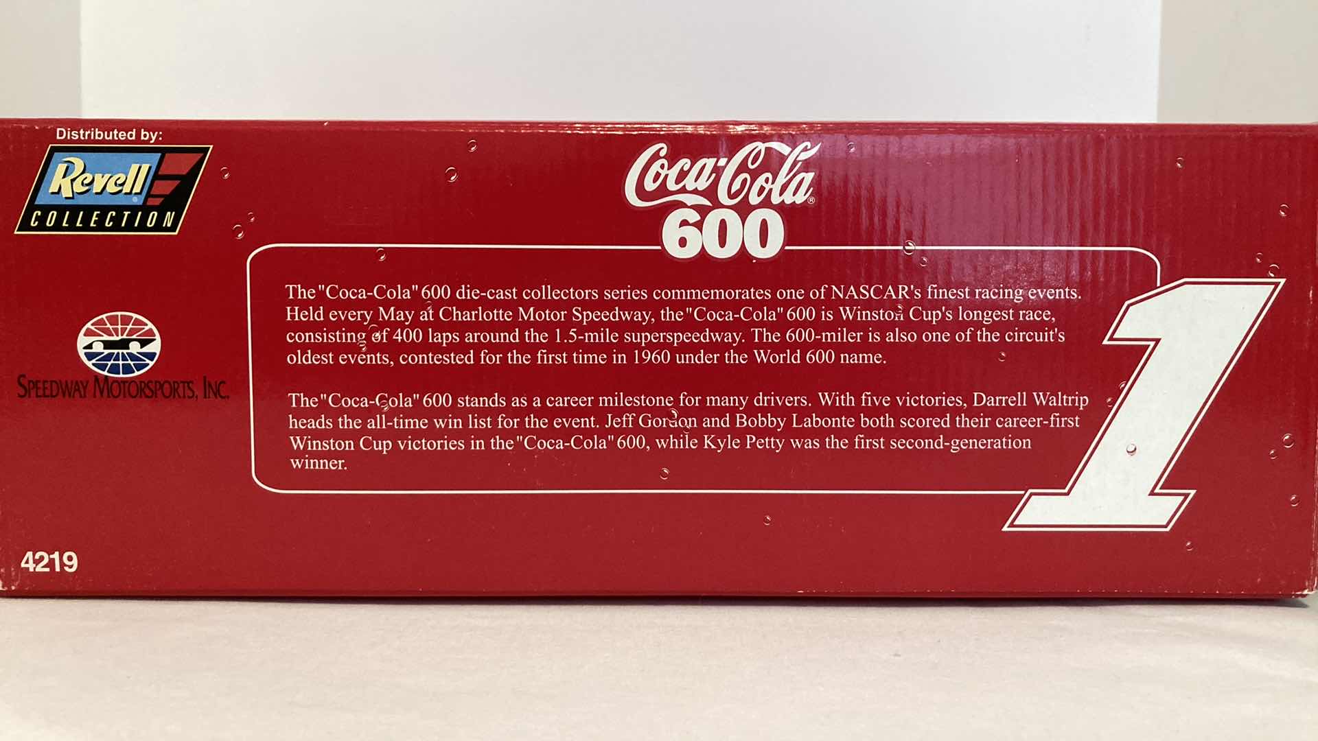 Photo 1 of COCA-COLA 600 MONTE CARLO 1997 DIE CAST REPLICA CAR REVELL COLLECTION W COA