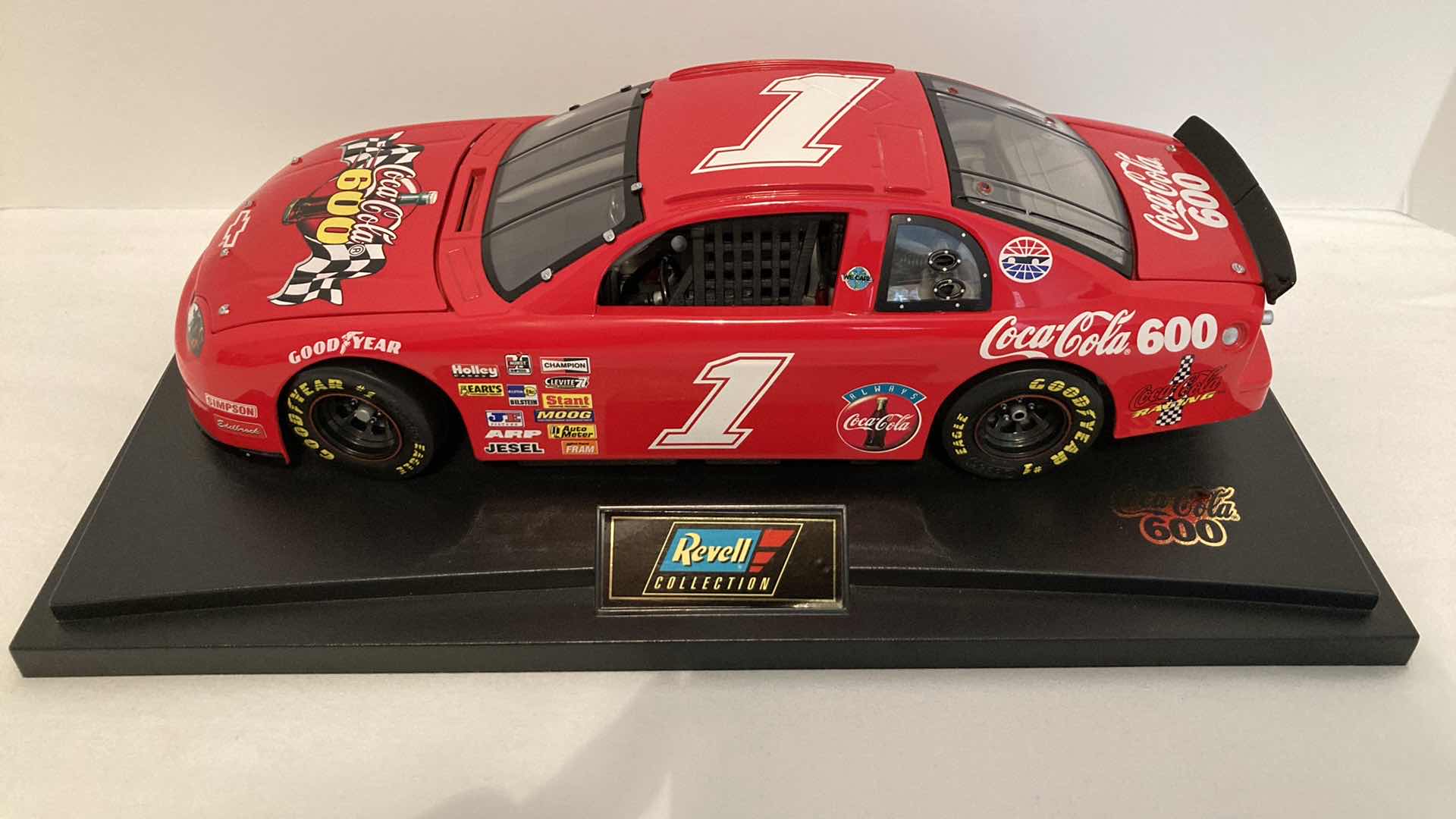 Photo 1 of COCA-COLA 600 MONTE CARLO 1997 DIE CAST REPLICA CAR REVELL COLLECTION W COA