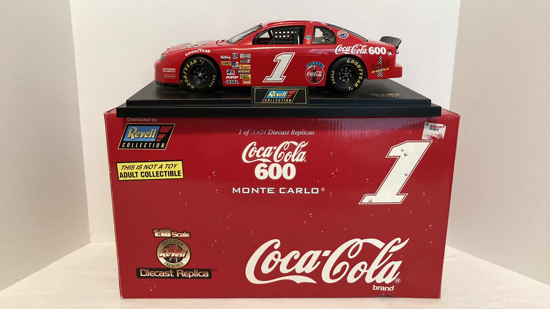 Photo 1 of COCA-COLA 600 MONTE CARLO 1997 DIE CAST REPLICA CAR REVELL COLLECTION W COA