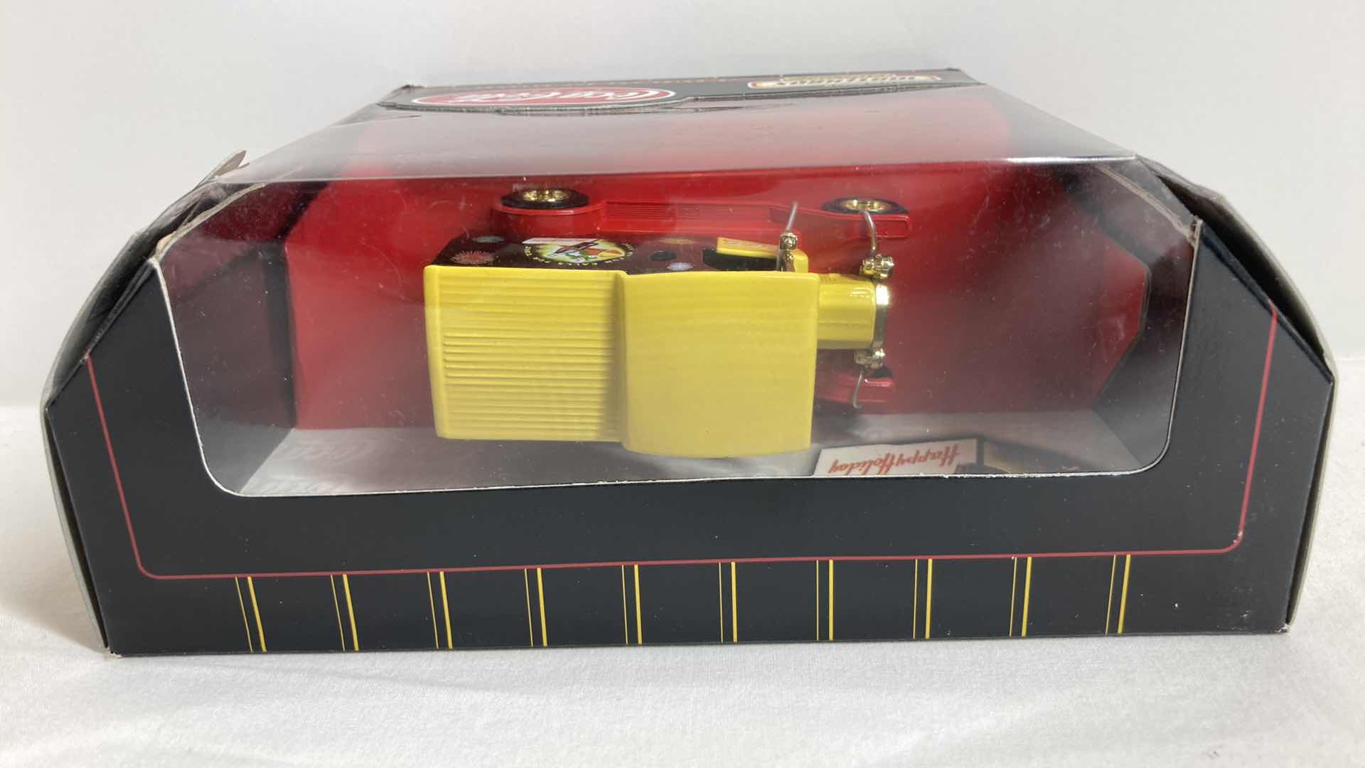 Photo 1 of MATCHBOX COLLECTIBLES COCA-COLA 1912 FORD MODEL T INDEPENDENCE DAY CAR