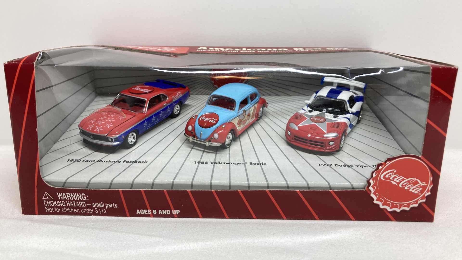 Photo 1 of COCA-COLA AMERICANA CAR BOX SET