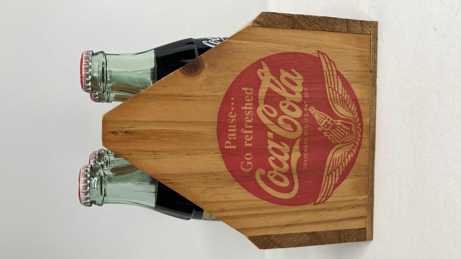Photo 5 of COCA-COLA WORLD COCA-COLA LAS VEGAS GLASS SEALED BOTTLES (6) W WOOD CARRIER