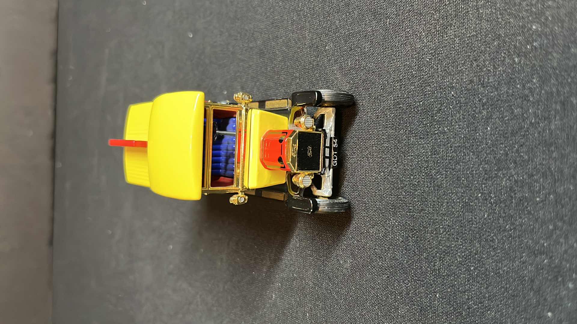 Photo 1 of MATCHBOX COLLECTIBLES COCA-COLA MODELS OF YESTERYEAR, 1912 FORD MODEL T, INCLUDES COA 1995 (MODEL YPC04-M)