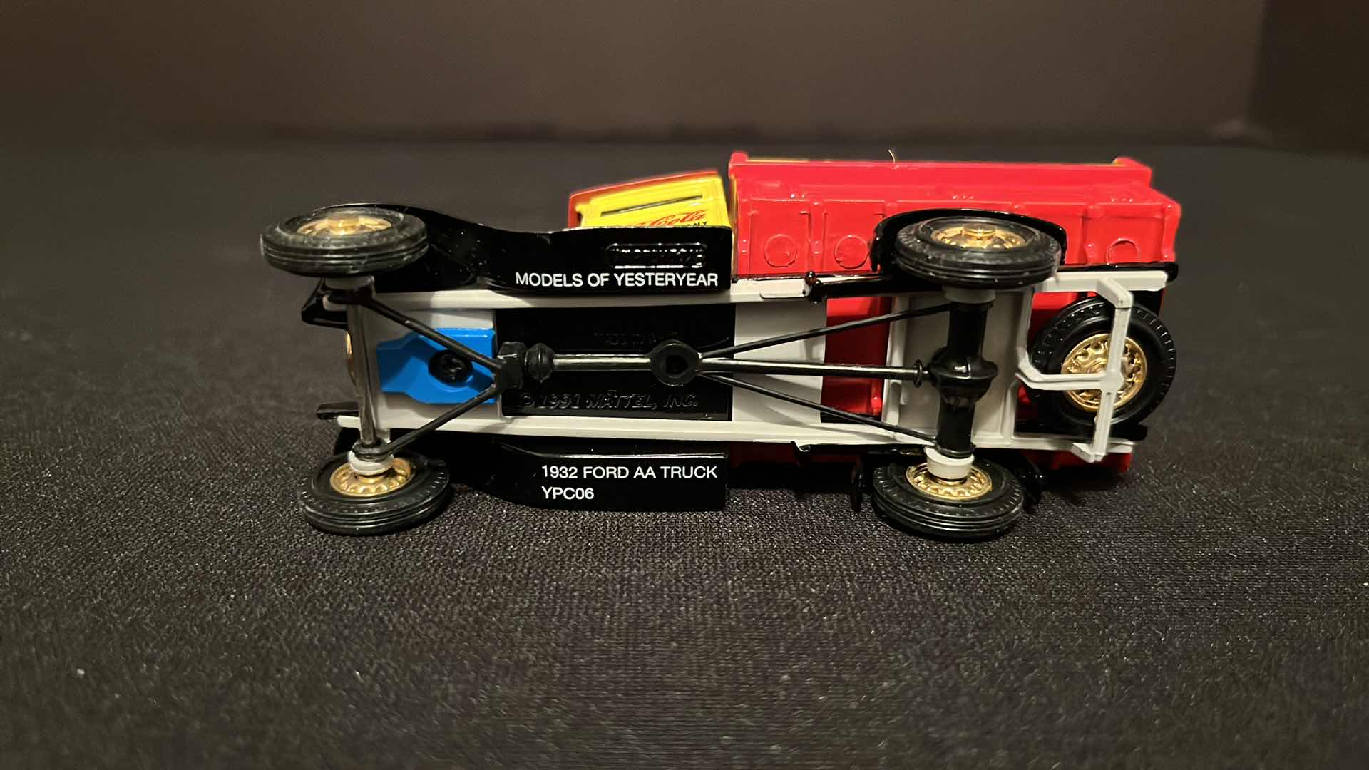 Photo 1 of COCA-COLA MATCHBOX COLLECTIBLES MODELS OF YESTERYEAR 1932 FORD MODEL AA TRUCK, W COA, 1995 (MODEL YPC06-M)