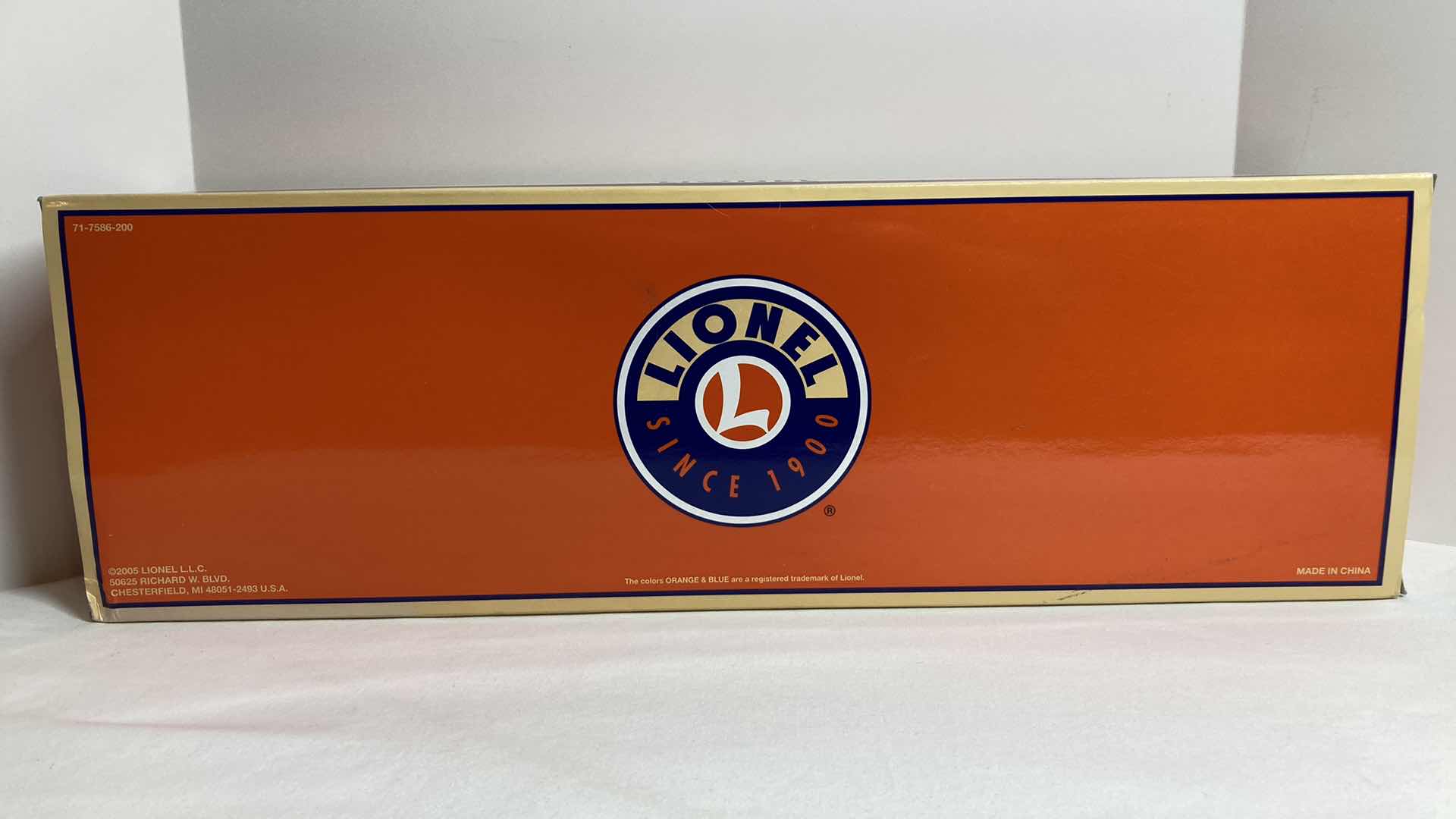 Photo 1 of LIONEL UP HERITAGE WP 60' BOXCAR
6-27254