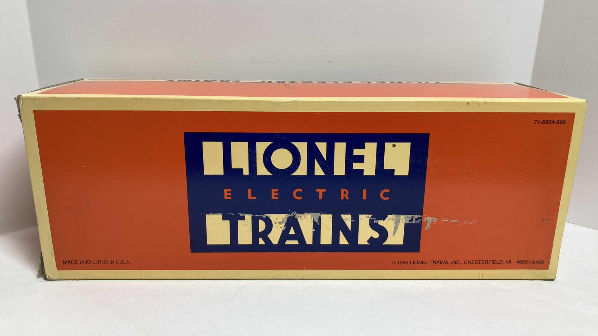 Photo 1 of LIONEL ELECTRIC TRAINS ATSF F-3 B-UNIT W RAILSOUNDS II TM TRAIN CAR 6-18122