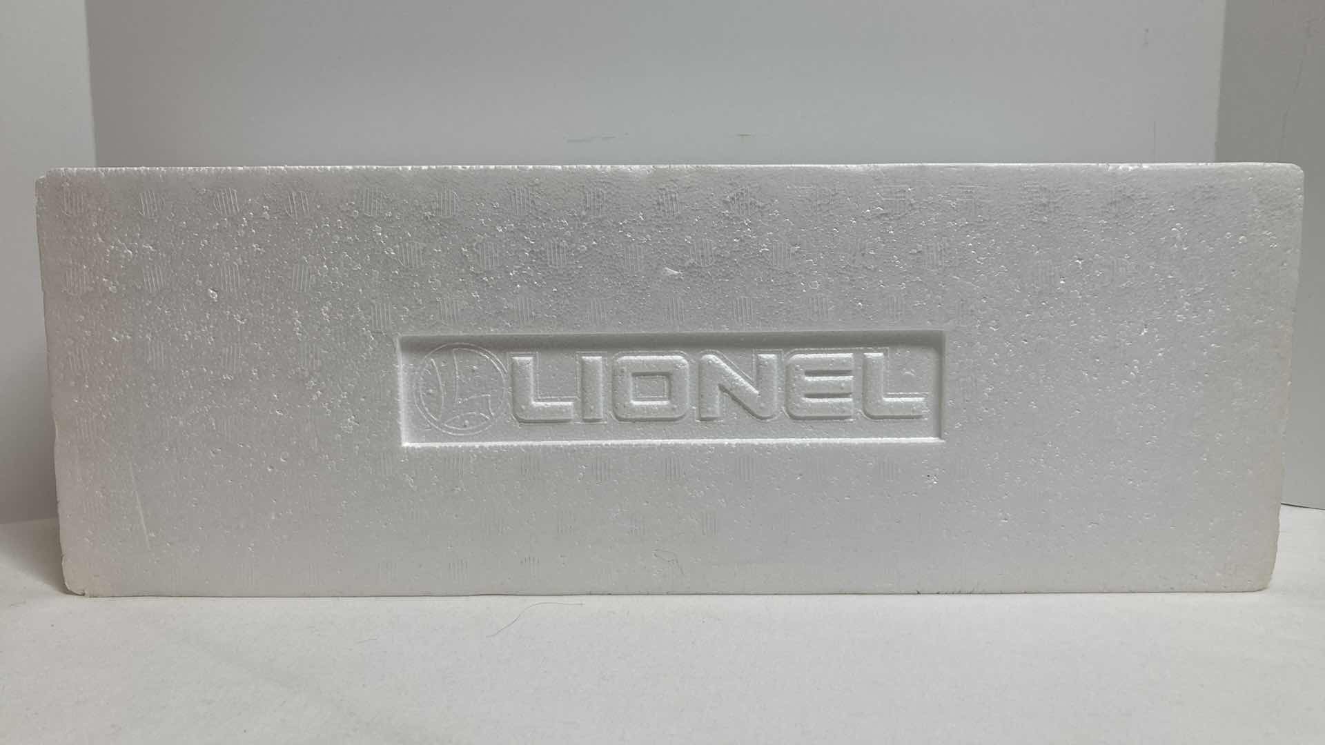 Photo 1 of LIONEL ELECTRIC TRAINS ATSF F-3 B-UNIT W RAILSOUNDS II TM TRAIN CAR 6-18122