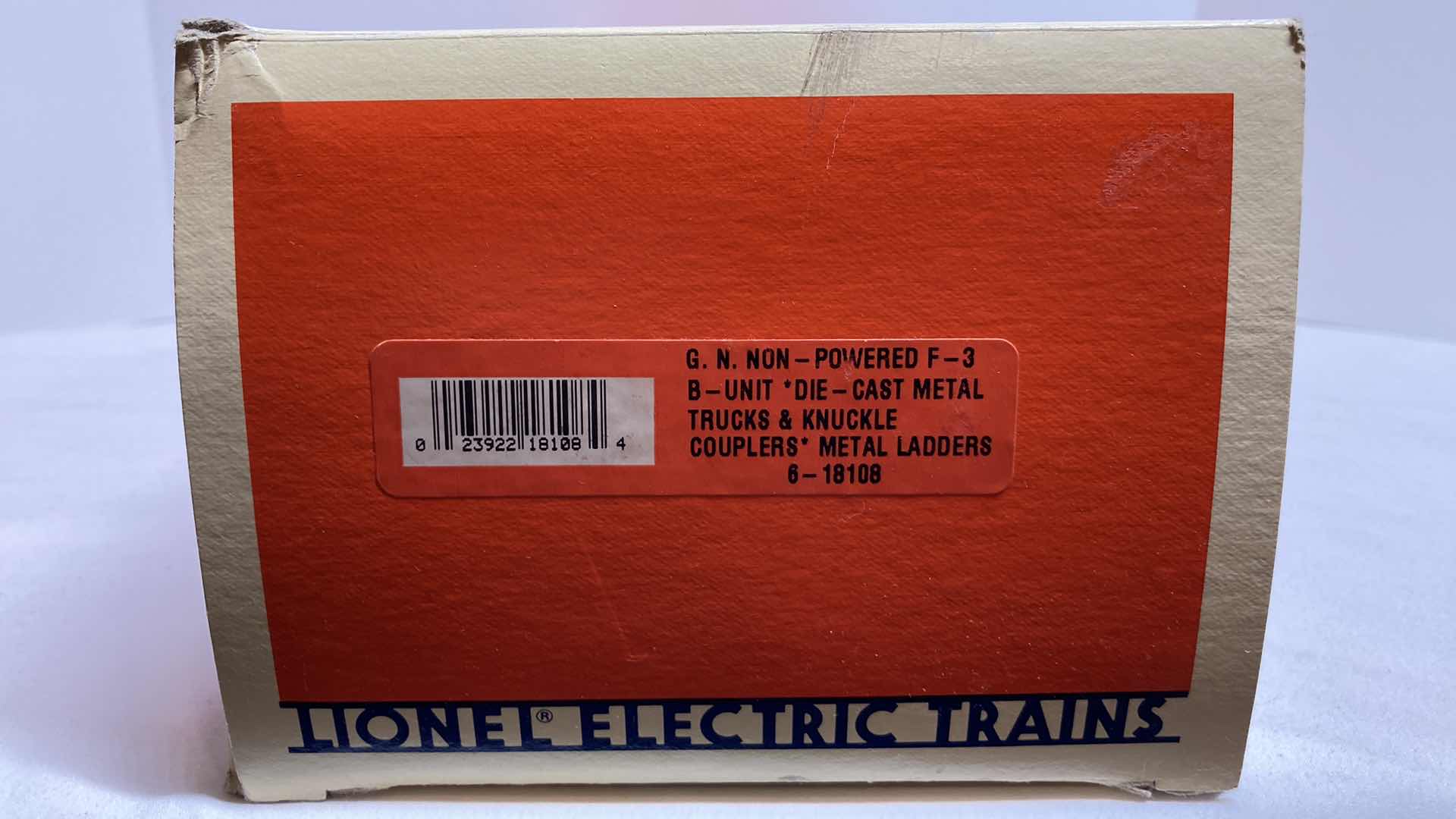 Photo 1 of LIONEL ELECTRIC TRAINS G.N. NON-POWERED F-3 B-UNIT TRAIN CAR 6-18108