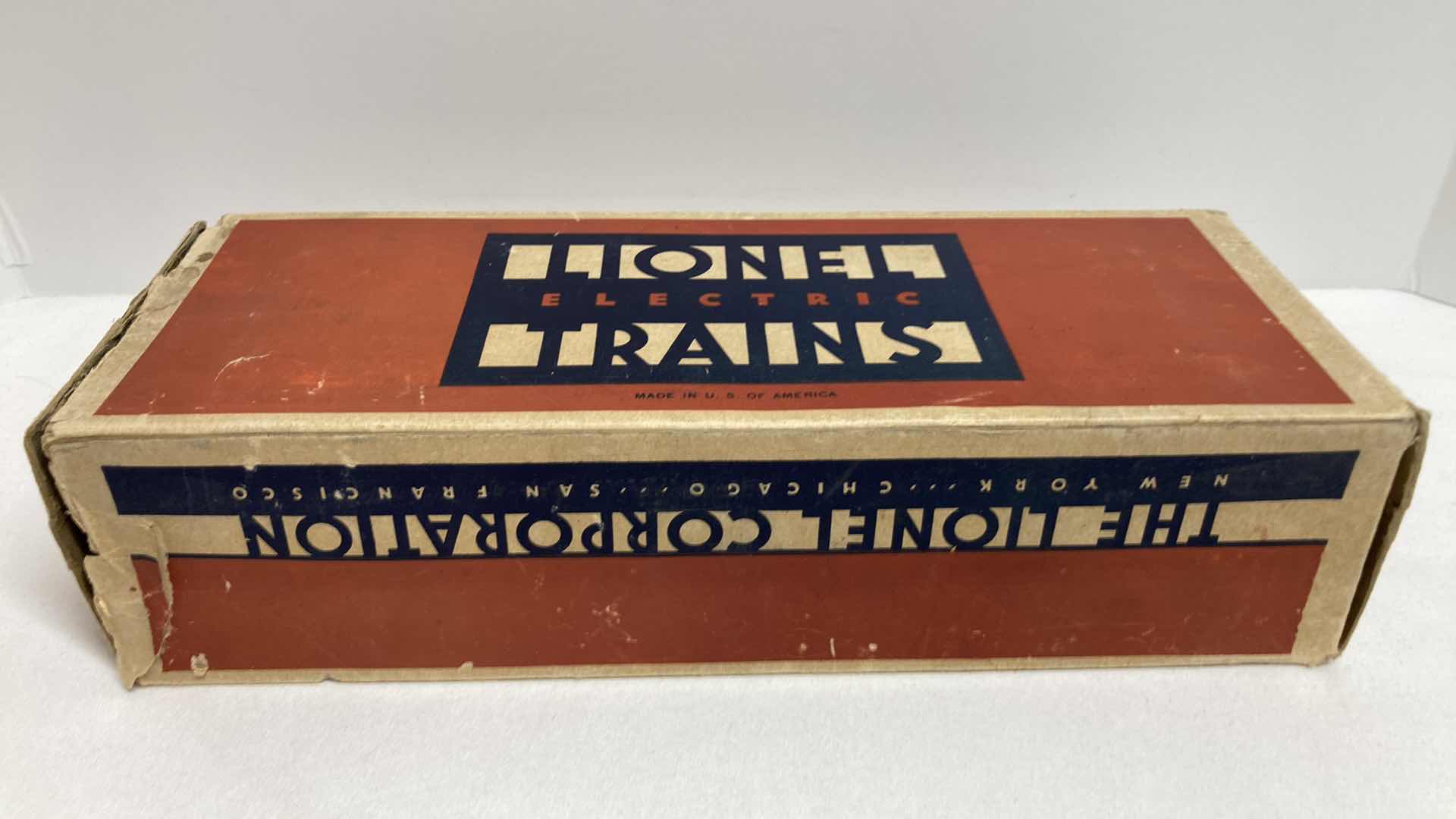 Photo 7 of LIONEL ELECTRIC TRAINS CABOOSE O GAUGE NO.817 TRAIN CAR