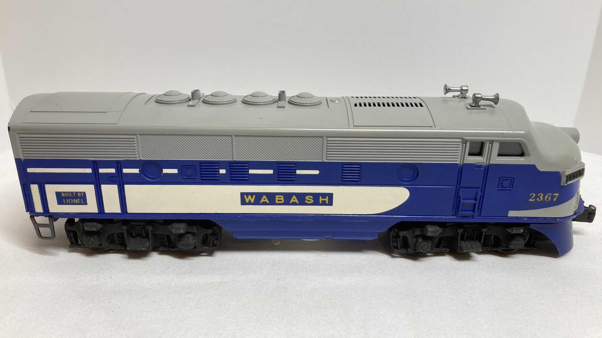 Photo 1 of LIONEL ELECTRIC TRAINS WABASH LOCOMOTIVE NO.2367P