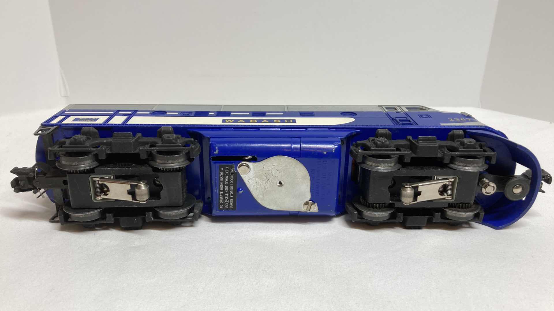 Photo 1 of LIONEL ELECTRIC TRAINS WABASH LOCOMOTIVE NO.2367P