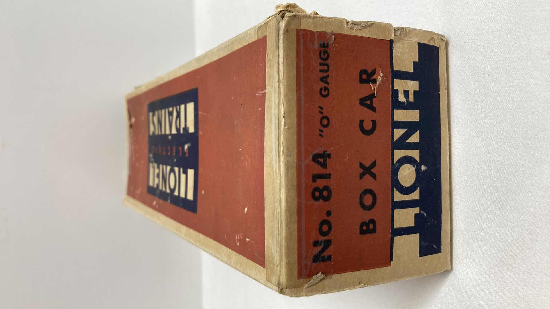 View 7 of LIONEL ELECTRIC TRAINS O GAUGE AUTOMOBILE FURNITURE BOX CAR NO.814
