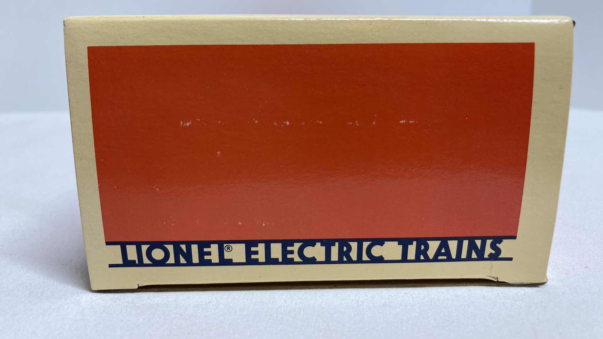 Photo 1 of LIONEL ELECTRIC TRAINS CHARLOTTE MINT CAR 6-19419 BOX CAR