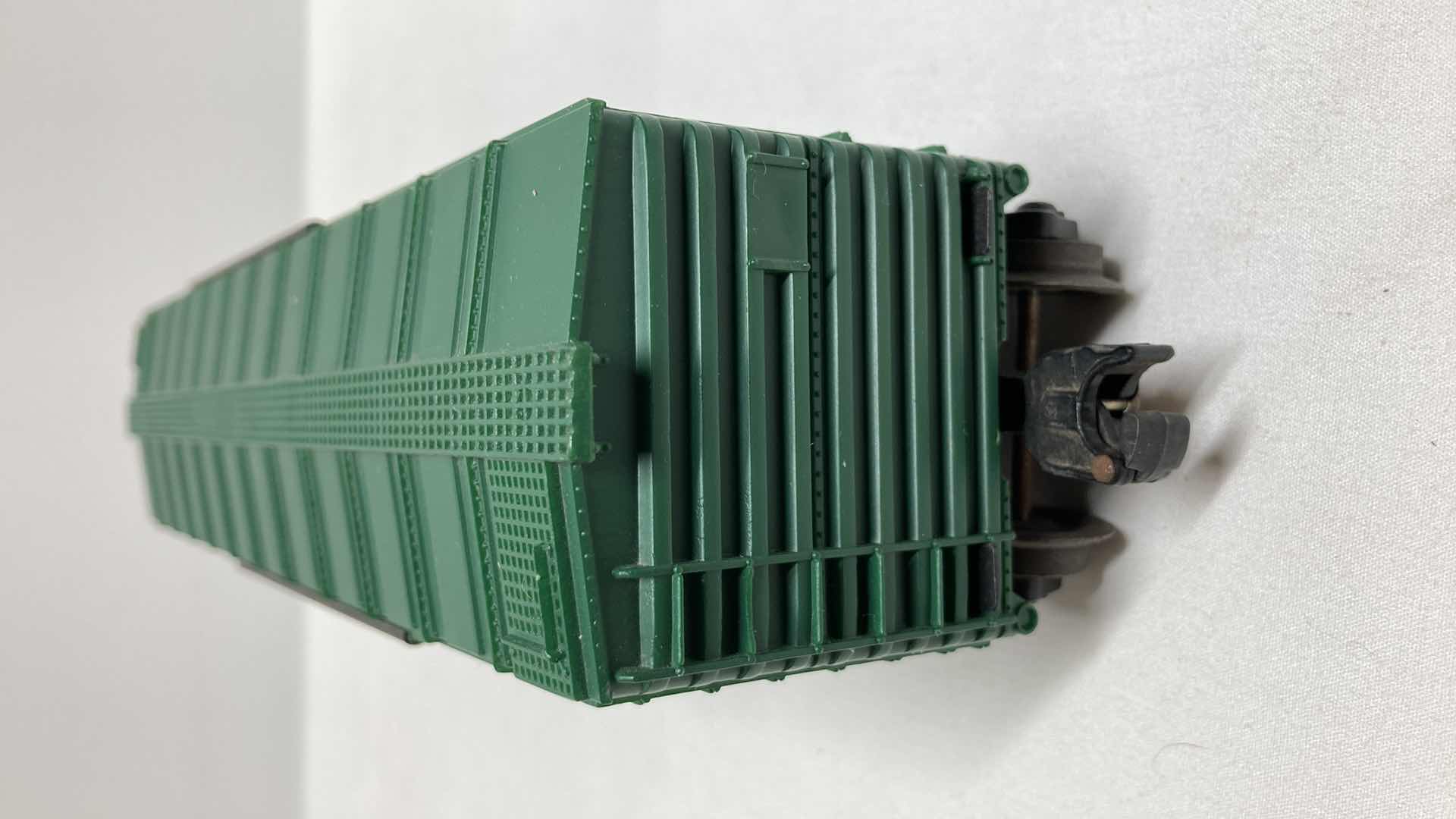 Photo 1 of LIONEL ELECTRIC TRAINS ROCK ISLAND CAR 6464-900