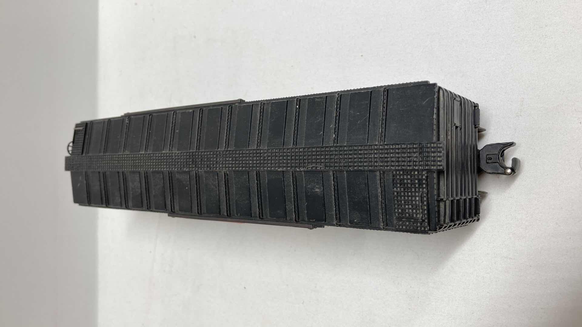 Photo 5 of LIONEL ELECTRIC TRAINS NEW HAVEN CAR 6464-425