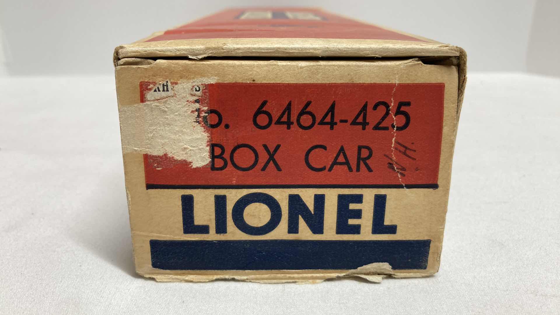 Photo 1 of LIONEL ELECTRIC TRAINS NEW HAVEN CAR 6464-425