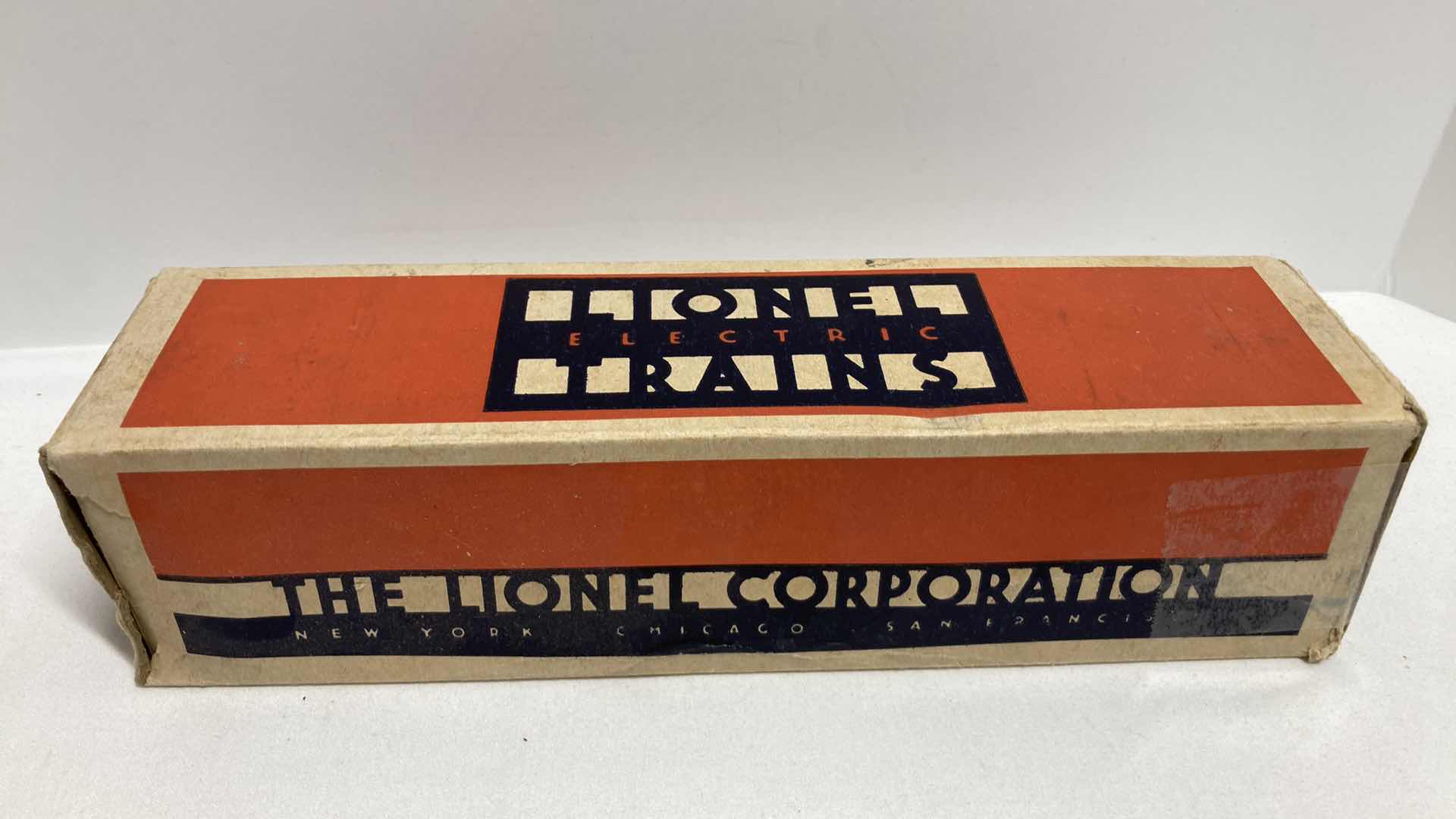 Photo 1 of LIONEL ELECTRIC TRAINS O GAUGE GONDOLA CAR 812