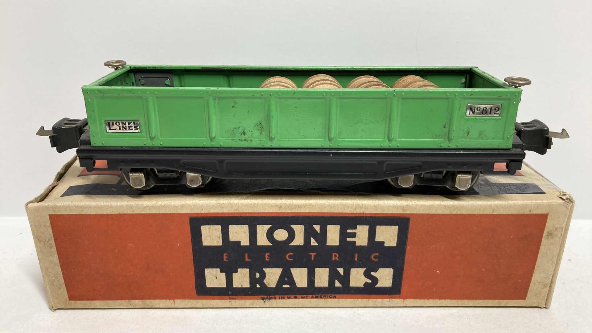 Photo 1 of LIONEL ELECTRIC TRAINS O GAUGE GONDOLA CAR 812