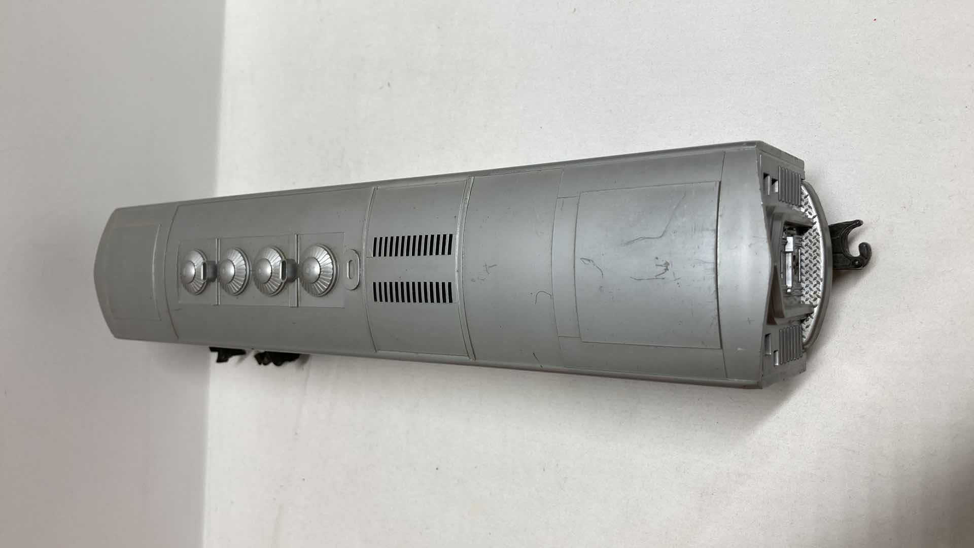 Photo 1 of LIONEL ELECTRIC TRAINS SANTA FE B UNIT CAR 2243C