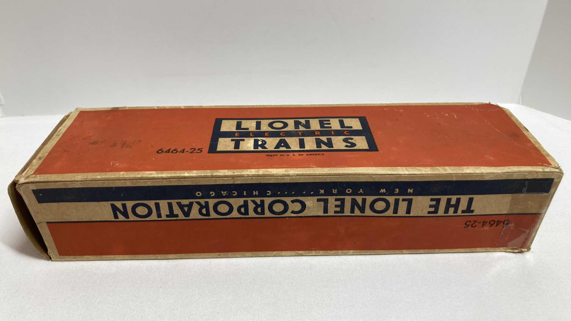 Photo 1 of LIONEL ELECTRIC TRAINS GREAT NORTHERN BOX CAR 6464-25