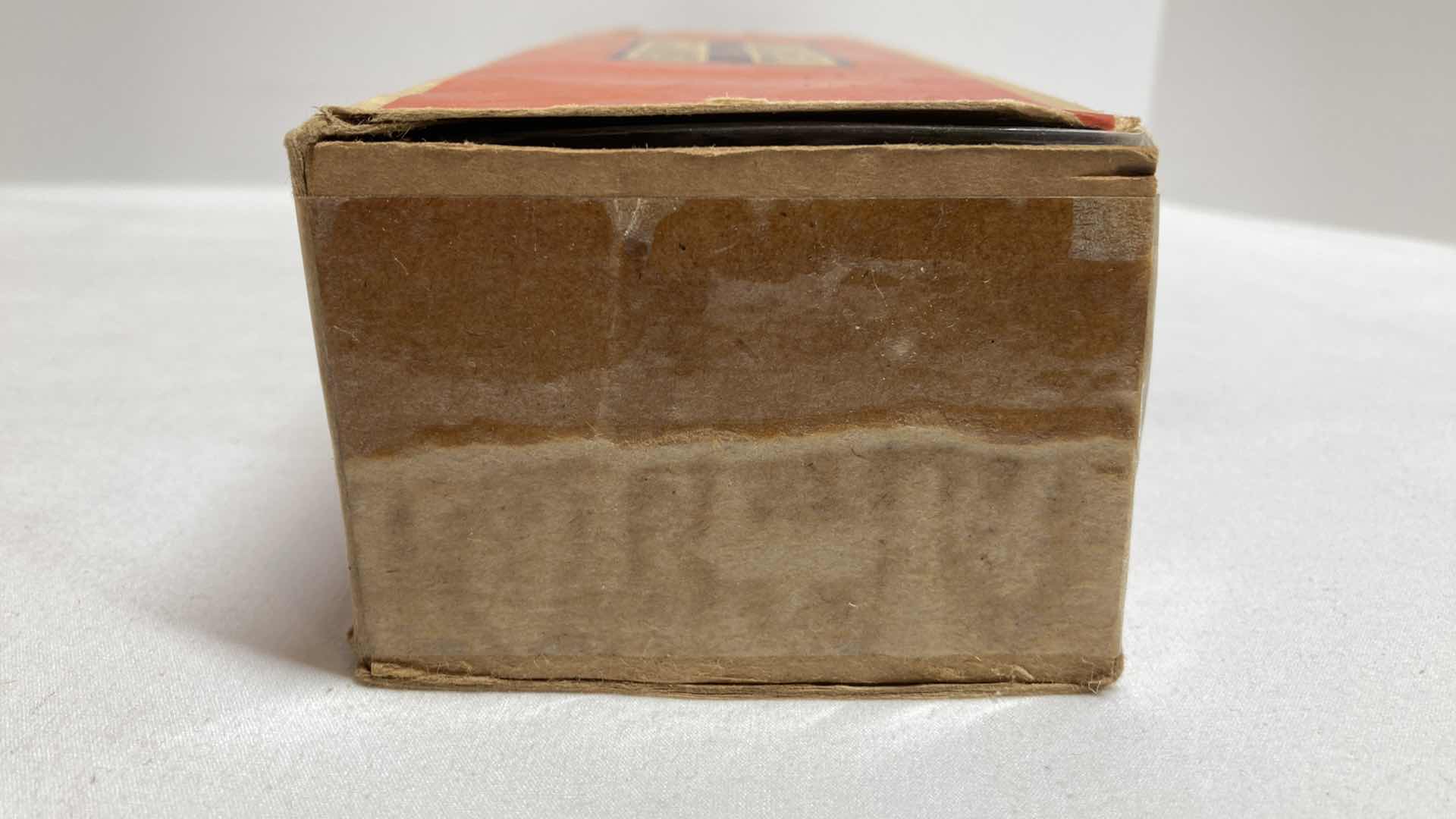 Photo 1 of LIONEL ELECTRIC TRAINS GREAT NORTHERN BOX CAR 6464-25