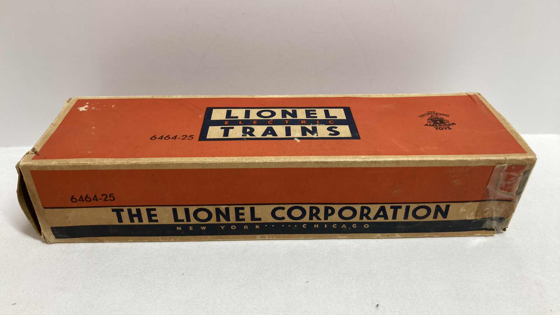 Photo 1 of LIONEL ELECTRIC TRAINS GREAT NORTHERN BOX CAR 6464-25