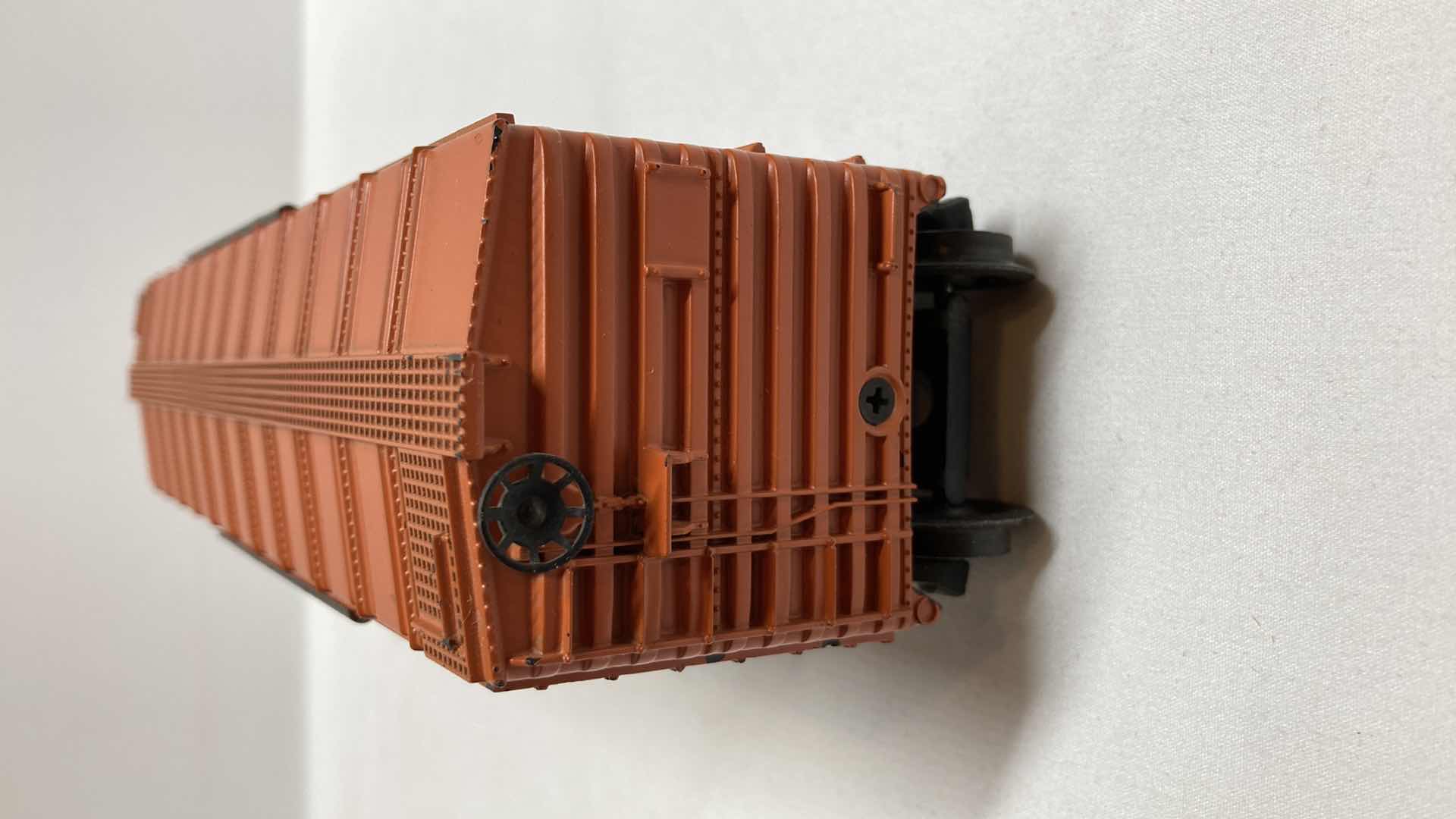 Photo 1 of LIONEL ELECTRIC TRAINS GREAT NORTHERN BOX CAR 6464-25