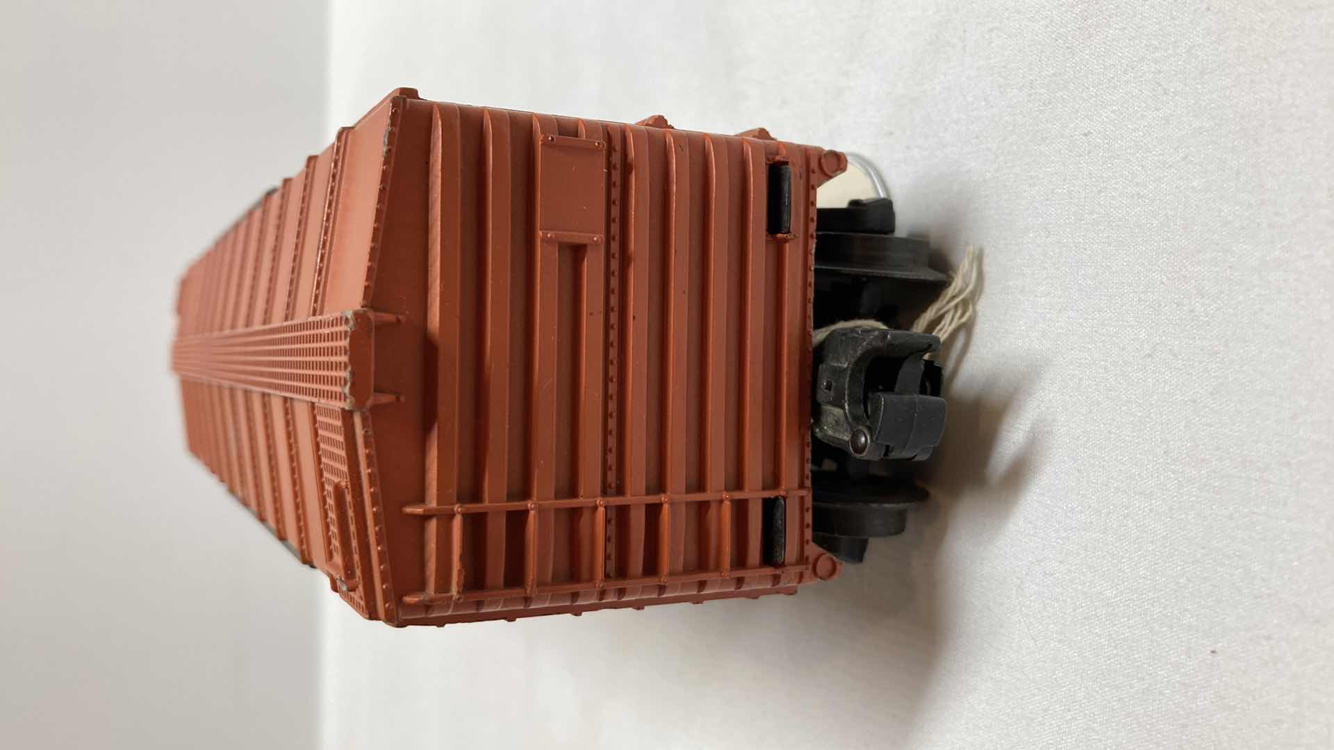 Photo 1 of LIONEL ELECTRIC TRAINS AT & SF BOX CAR 3484-25