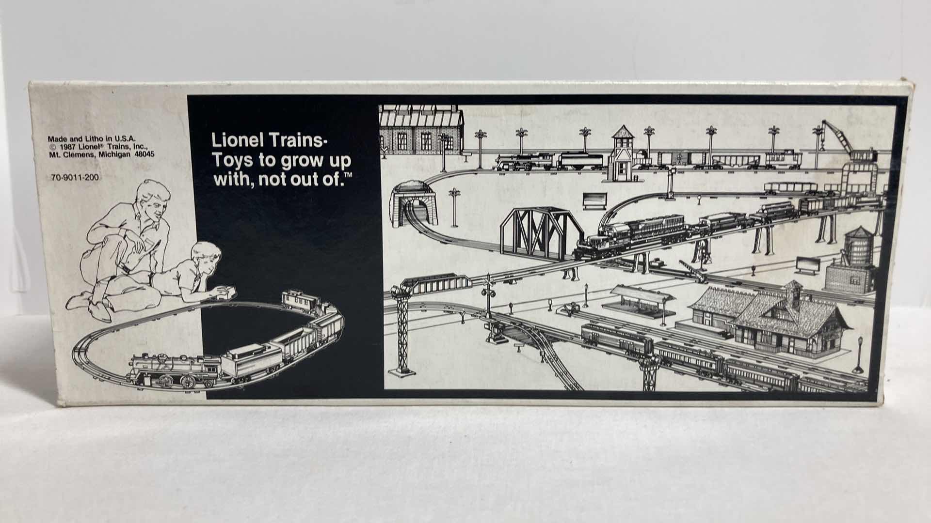 Photo 1 of LIONEL BURLINGTON GONDOLA CAR 6-9140