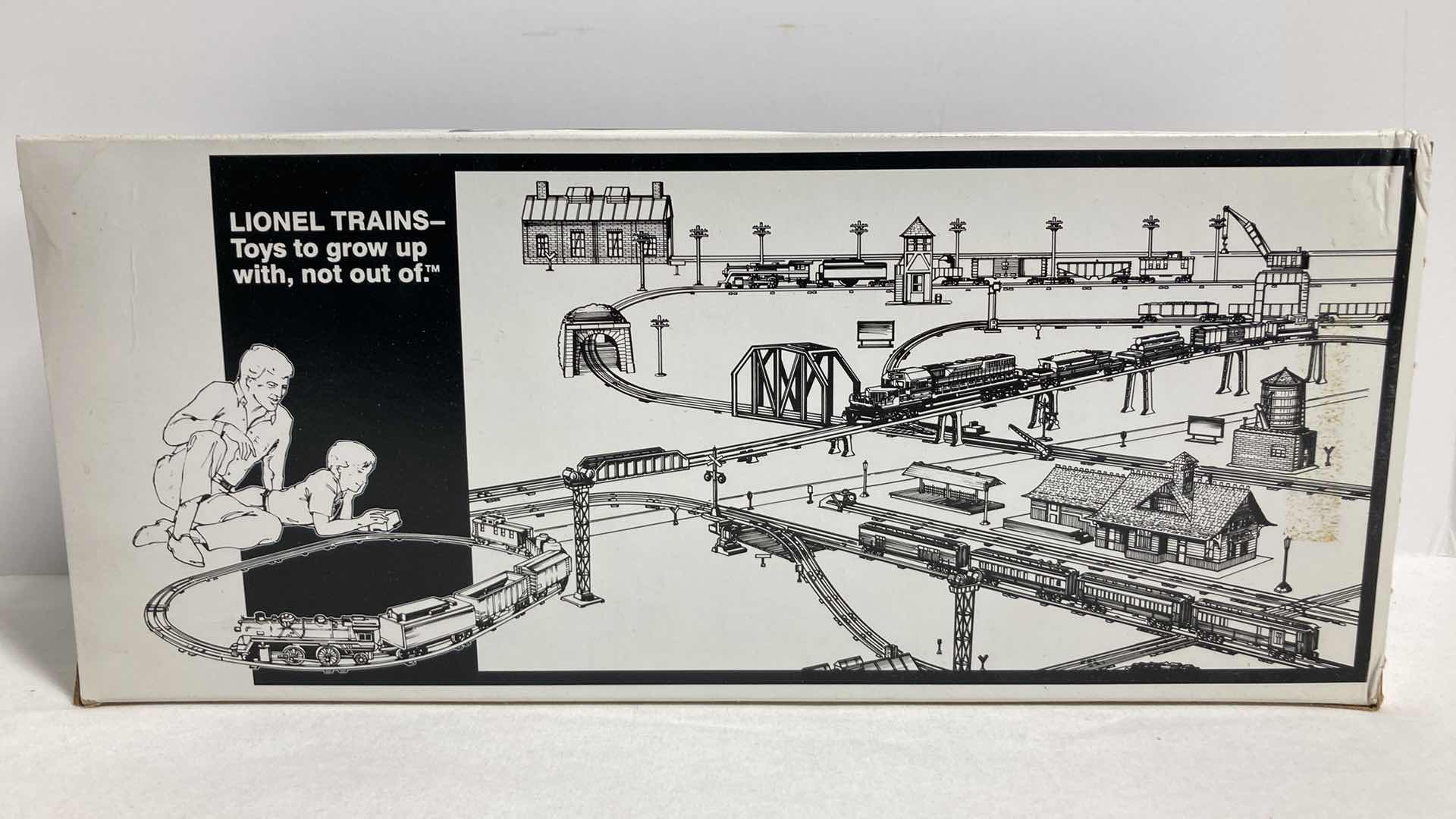 Photo 1 of LIONEL 1991 RAILROAD CLUB BAY WINDOW CABOOSE CAR 6-16804