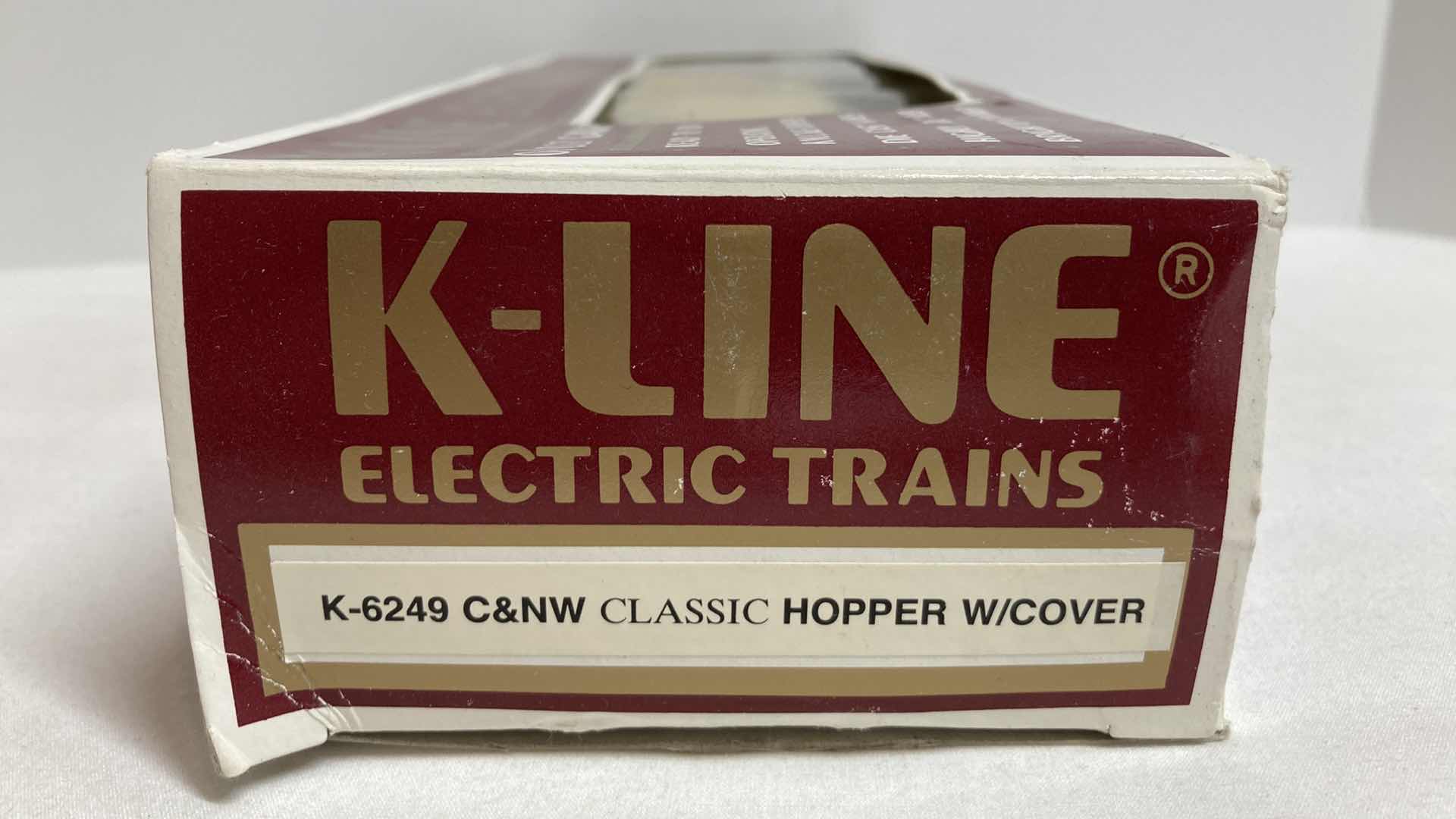 Photo 1 of K LINE ELECTRIC TRAINS C &  NW CLASSIC HOPPER W COVER K-6249