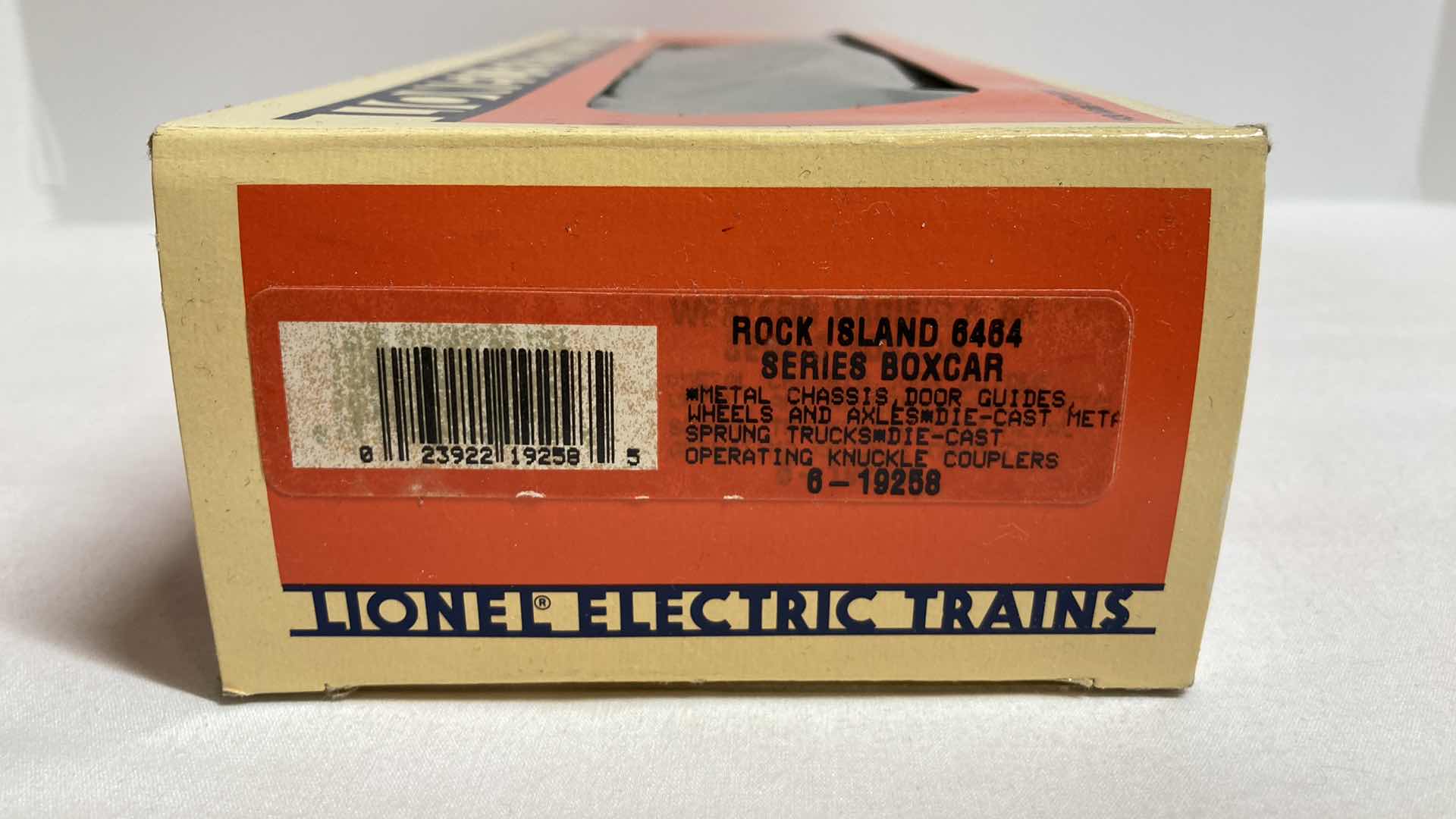 Photo 1 of LIONEL ELECTRIC TRAINS ROCK ISLAND 6464 SERIES BOX CAR 6-19258