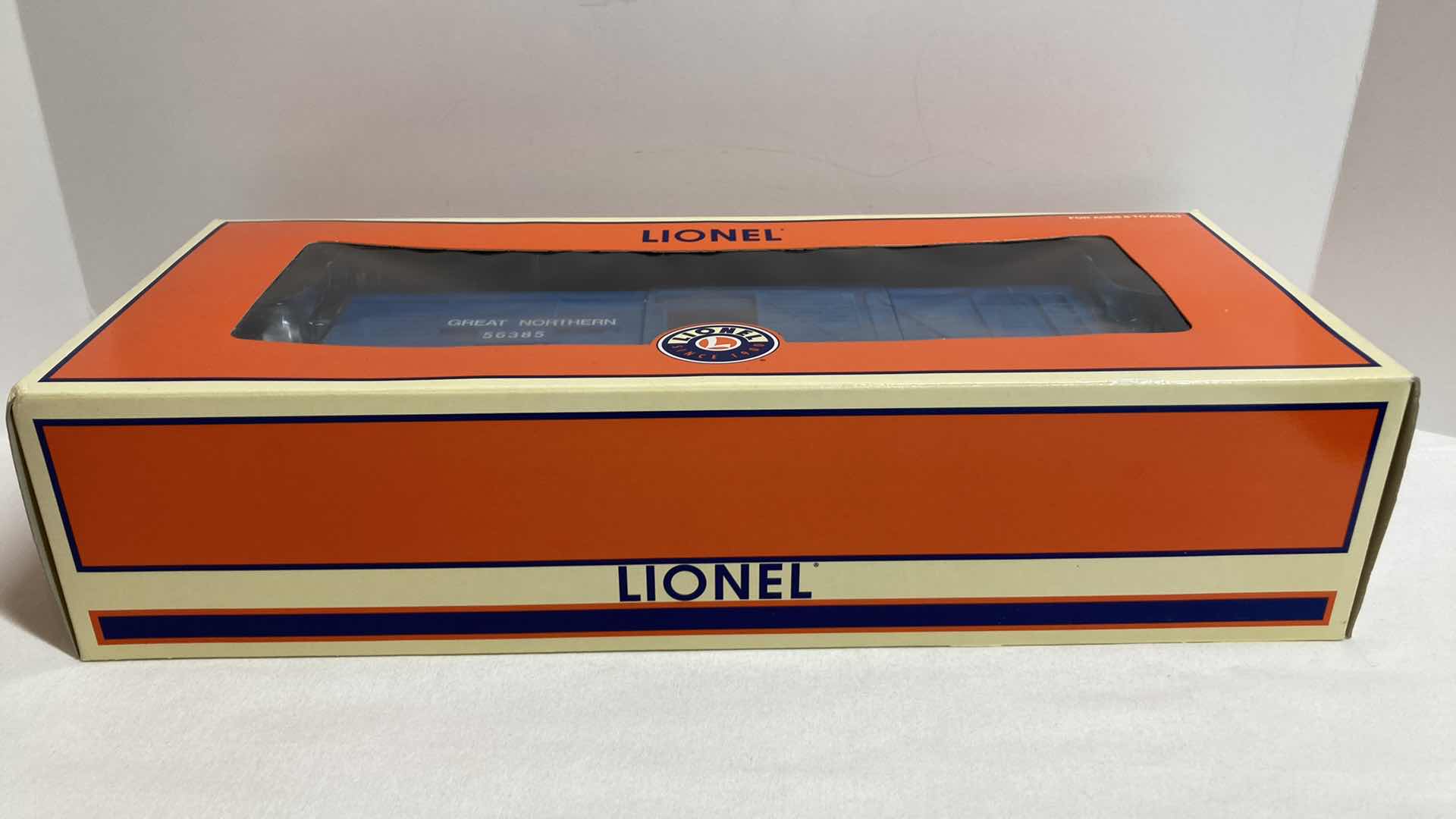 View 2 of LIONEL PACIFIC GREAT NORTHERN 40 TON STOCK CAR 6-17710