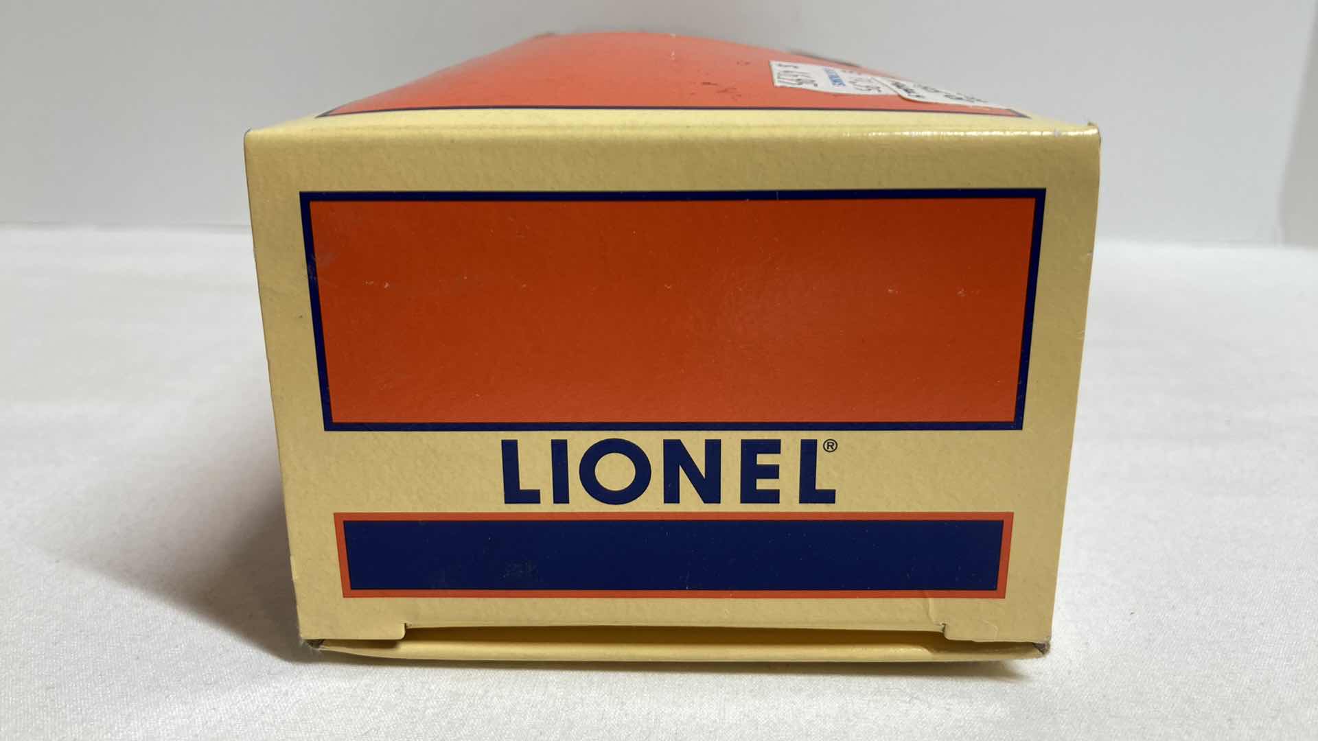 Photo 1 of LIONEL 6357 NEW YORK CENTRAL CABOOSE CAR 6-19733