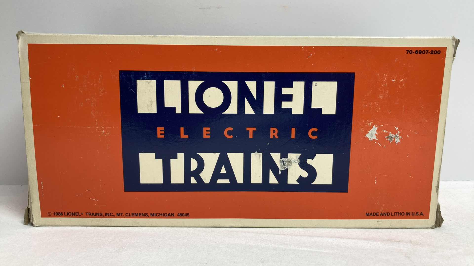 Photo 1 of LIONEL ELECTRIC TRAINS ROCK ISLAND CABOOSE CAR 6-17603