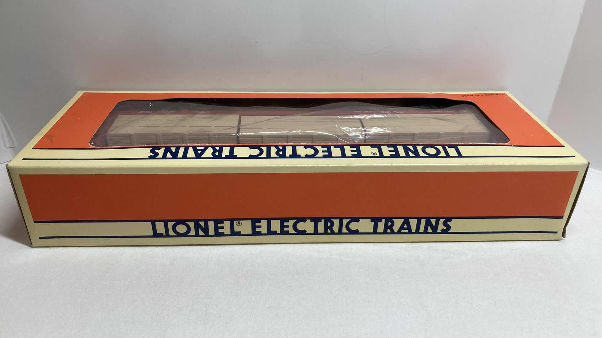 Photo 1 of LIONEL ELECTRIC TRAINS CSXT CENTER I-BEAM FLAT CAR 6-16381
