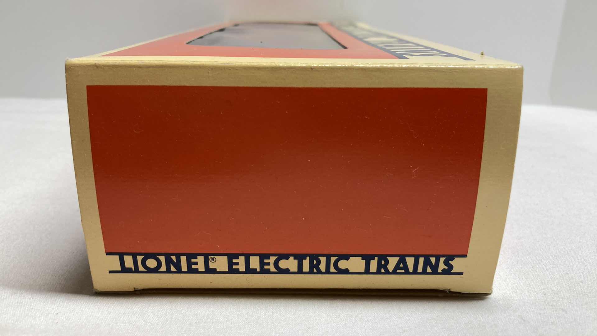 Photo 1 of LIONEL ELECTRIC TRAINS MISSOURI PACIFIC 6464 SERIES BOX CAR 6-19268