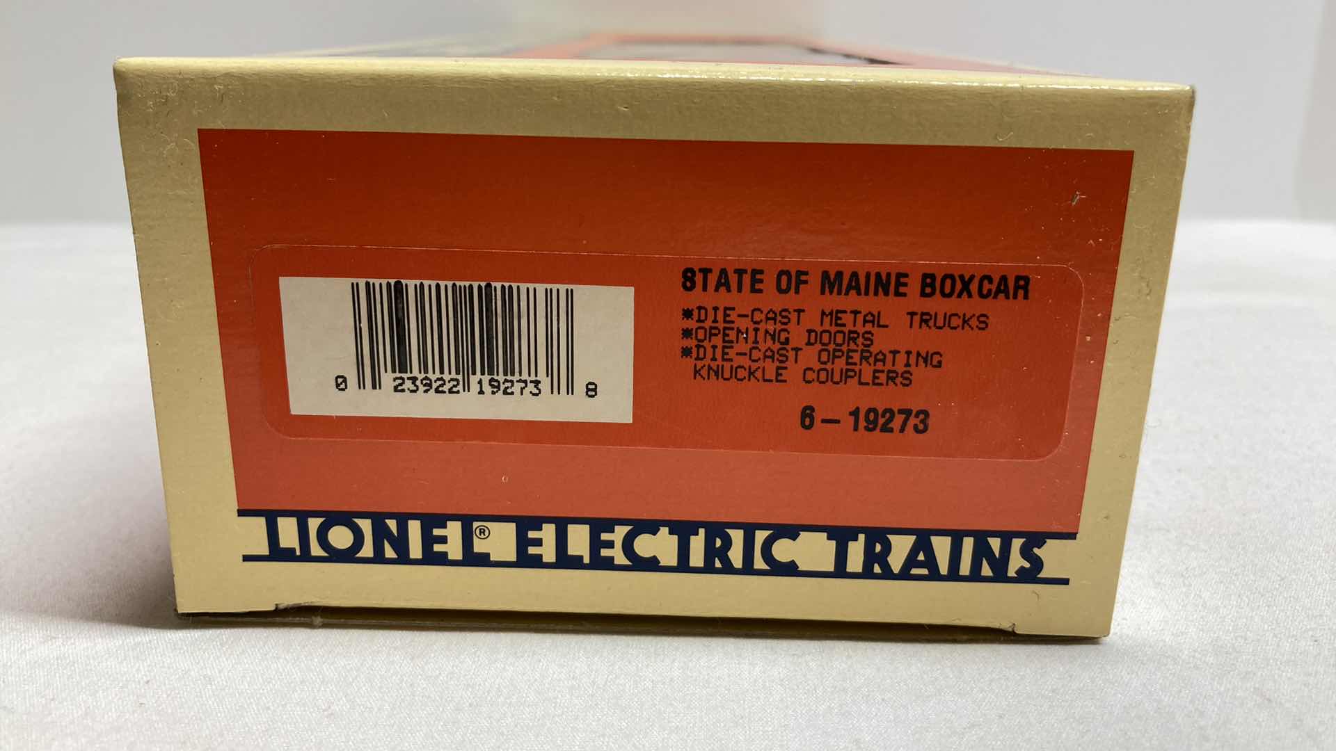 Photo 1 of LIONEL ELECTRIC TRAINS STATE OF MAINE BOX CAR 6-19273
