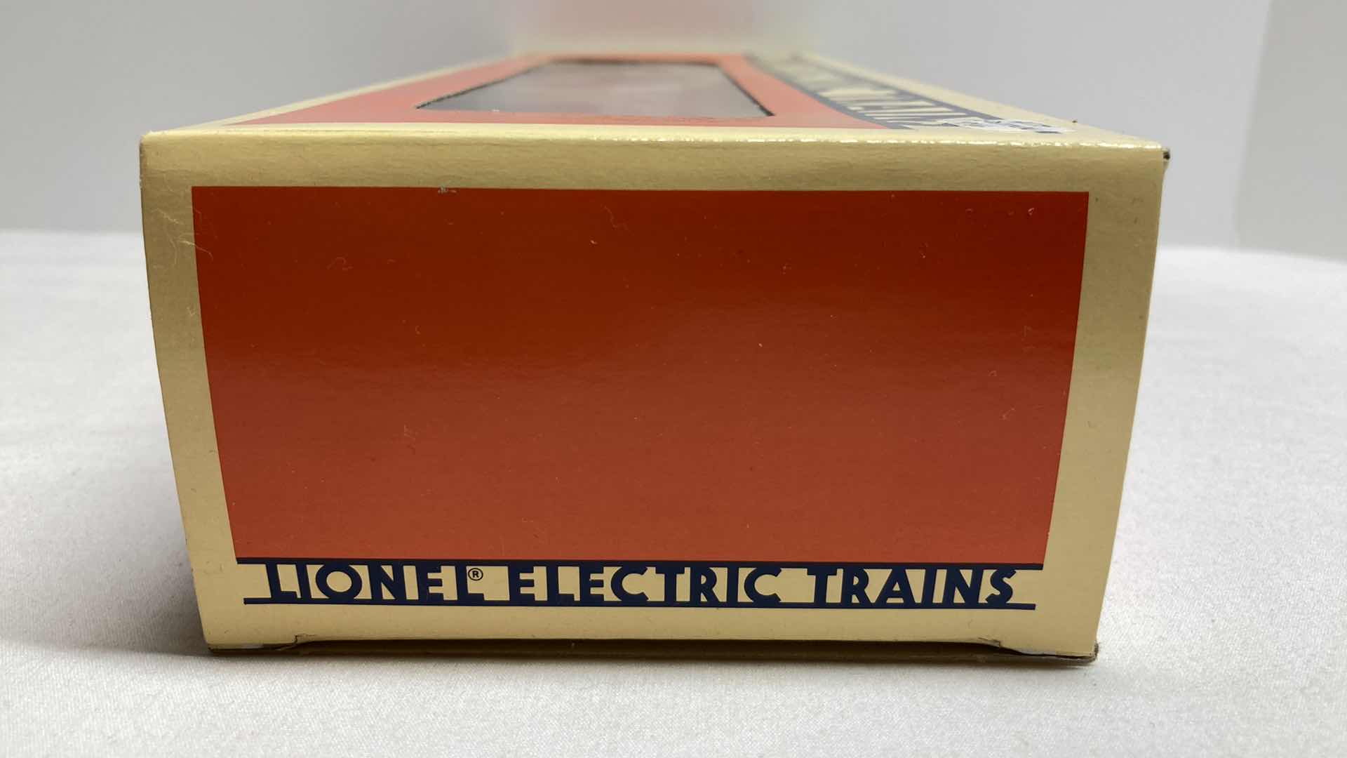 Photo 1 of LIONEL ELECTRIC TRAINS STATE OF MAINE BOX CAR 6-19273